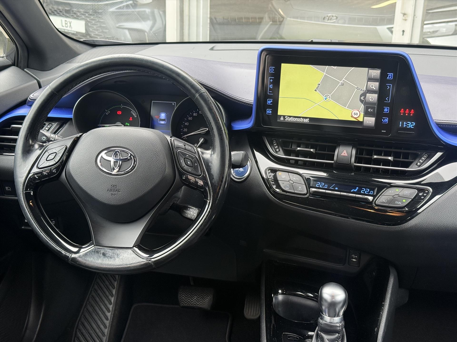 Toyota C-HR 1.8 Hybrid Bi-Tone Plus | Leer, Stoel + Stuurverwarming, Navigatie, Dodehoekherkenning, Parkeersensoren 48507331-20.jpg | Autobedrijf Gielen