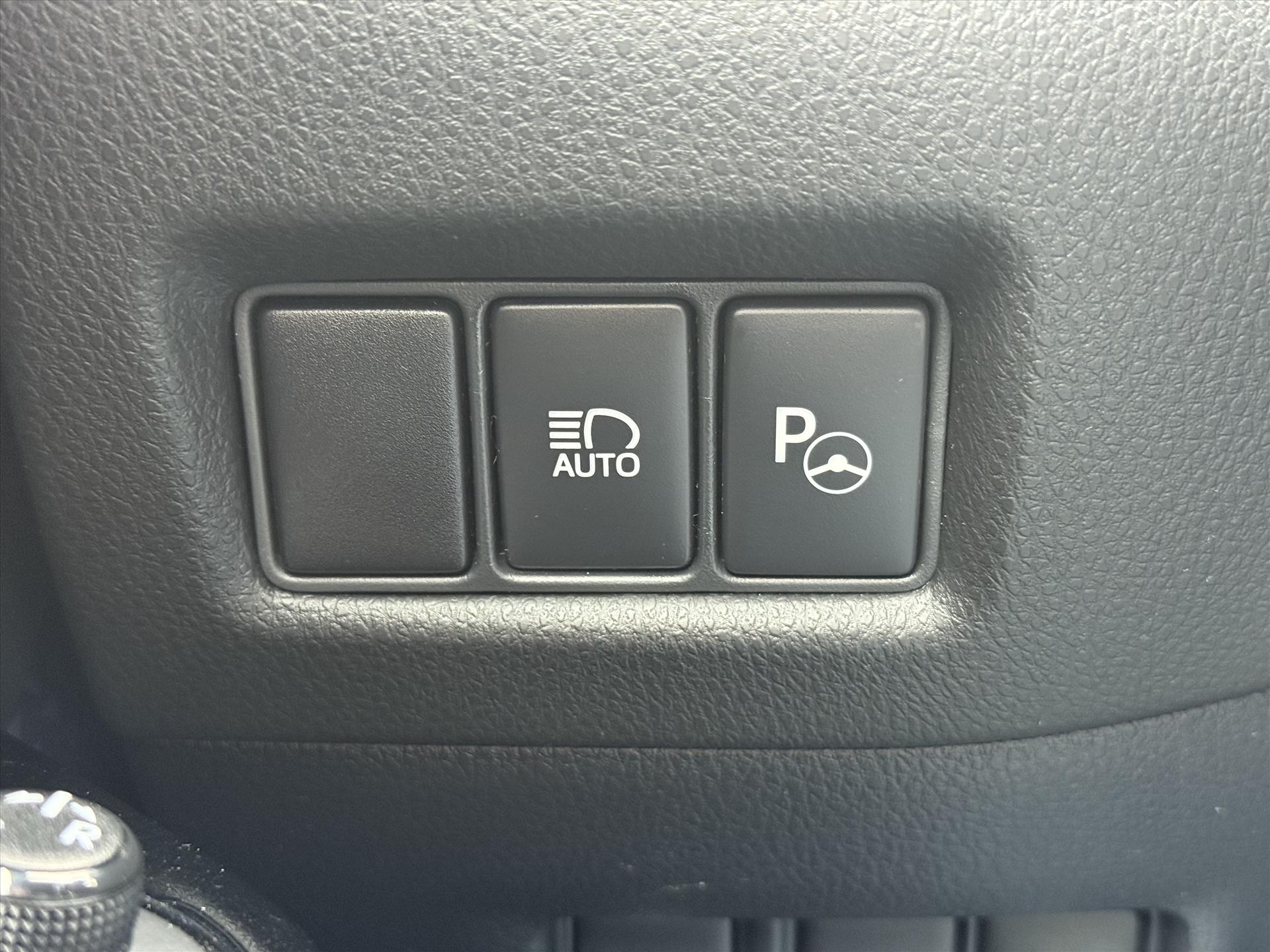 Toyota C-HR 1.8 Hybrid Bi-Tone Plus | Leer, Stoel + Stuurverwarming, Navigatie, Dodehoekherkenning, Parkeersensoren 48507331-23.jpg | Autobedrijf Gielen