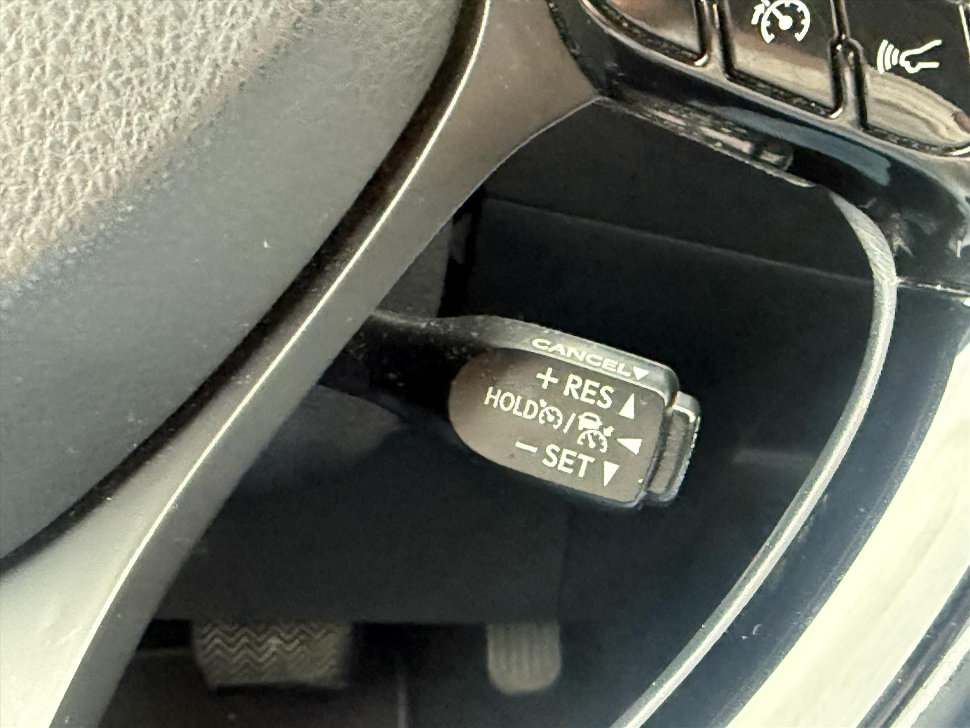 Toyota C-HR 1.8 Hybrid Bi-Tone Plus | Leer, Stoel + Stuurverwarming, Navigatie, Dodehoekherkenning, Parkeersensoren 48507331-31.jpg | Autobedrijf Gielen