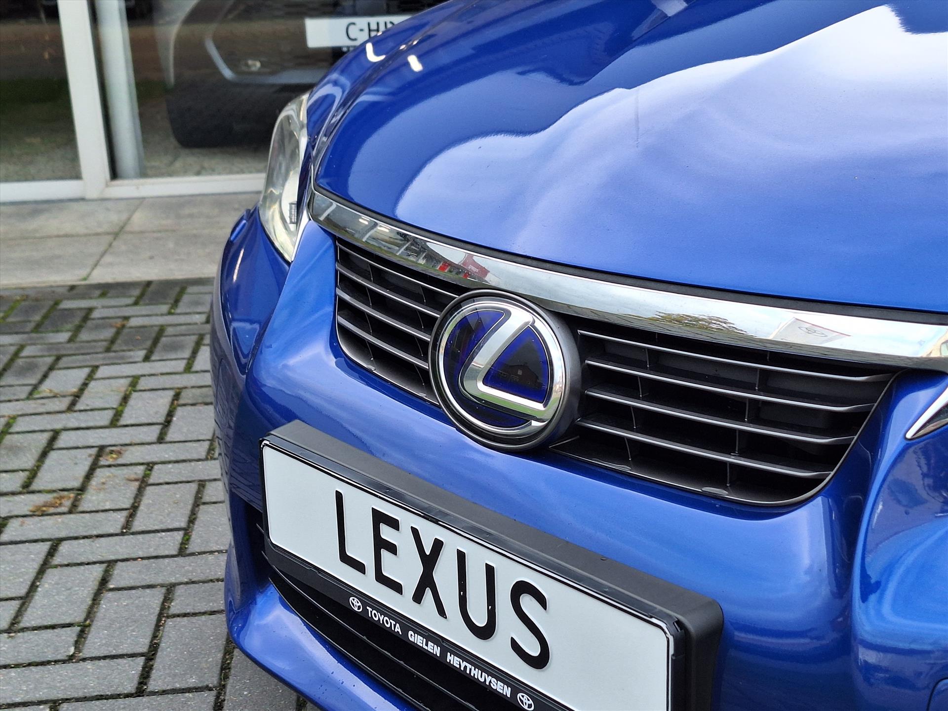 Lexus CT 200h Business Line Pro | Navigatie, Parkeersensoren, 16 inch, Cruise control, Keyless, Stoelverwarming 48551669-3.jpg | Autobedrijf Gielen