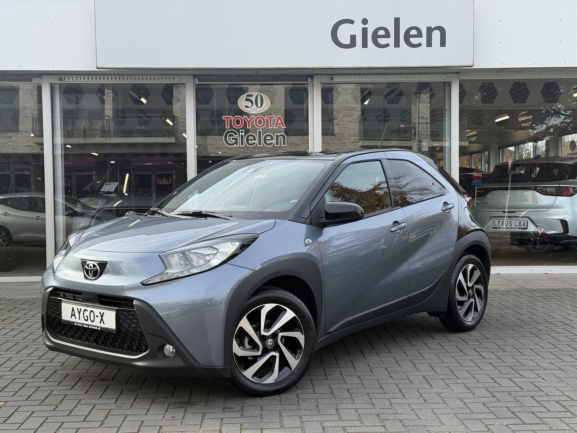 Toyota Aygo X 1.0 VVT-i S-CVT Automaat Pulse Plus | Stoelverwarming, Apple CarPlay/Android auto, Lichtmetalen velgen, Bi-Tone 48598489-0.jpg | Autobedrijf Gielen