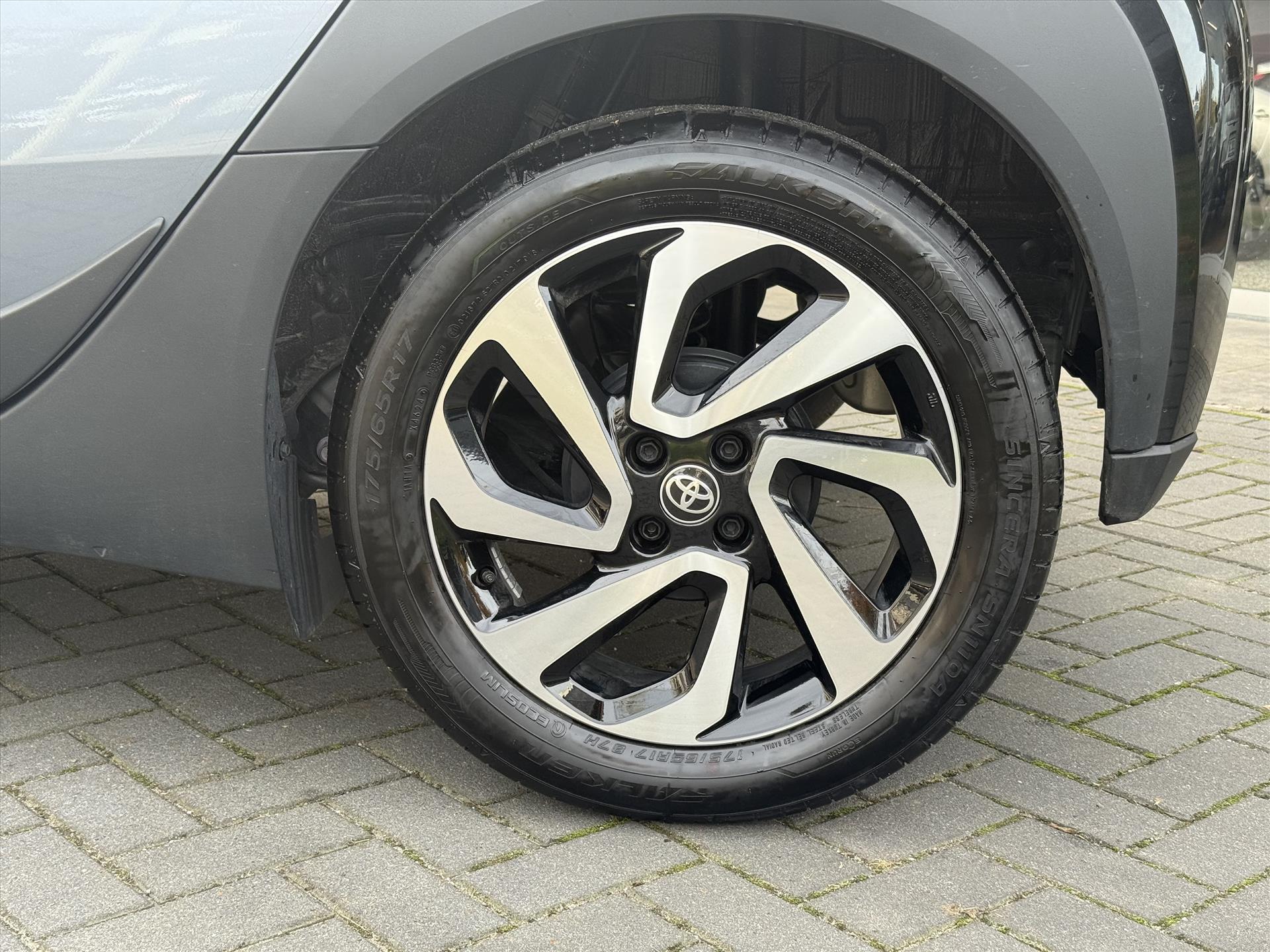 Toyota Aygo X 1.0 VVT-i S-CVT Automaat Pulse Plus | Stoelverwarming, Apple CarPlay/Android auto, Lichtmetalen velgen, Bi-Tone 48598489-3.jpg | Autobedrijf Gielen