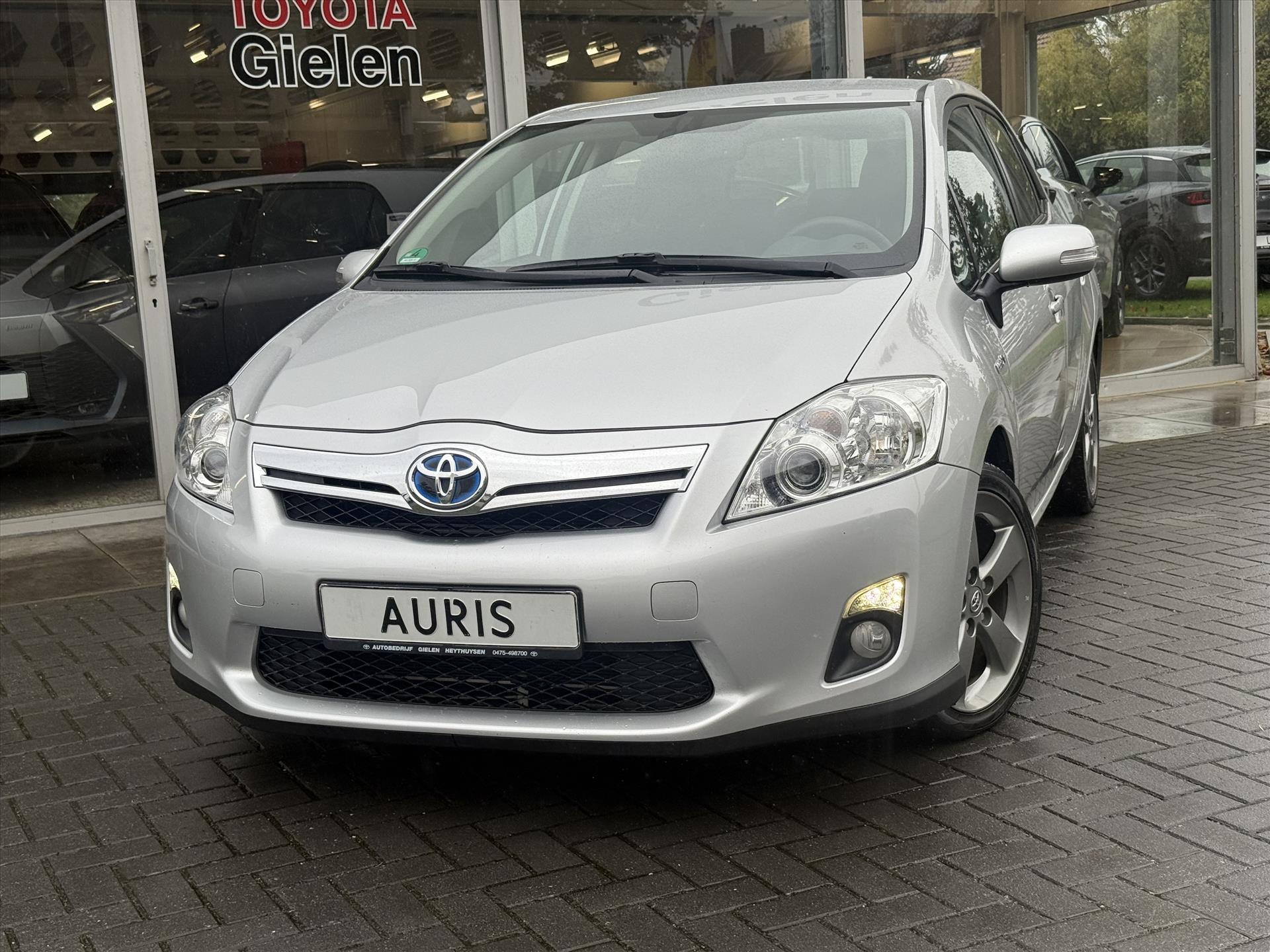 Toyota Auris 1.8 Full Hybrid Executive | Eerste eigenaar, Trekhaak, Navigatie, Keyless, 17 inch, Camera, Cruise control, Nieuw geleverd & ond 48610627-1.jpg | Autobedrijf Gielen