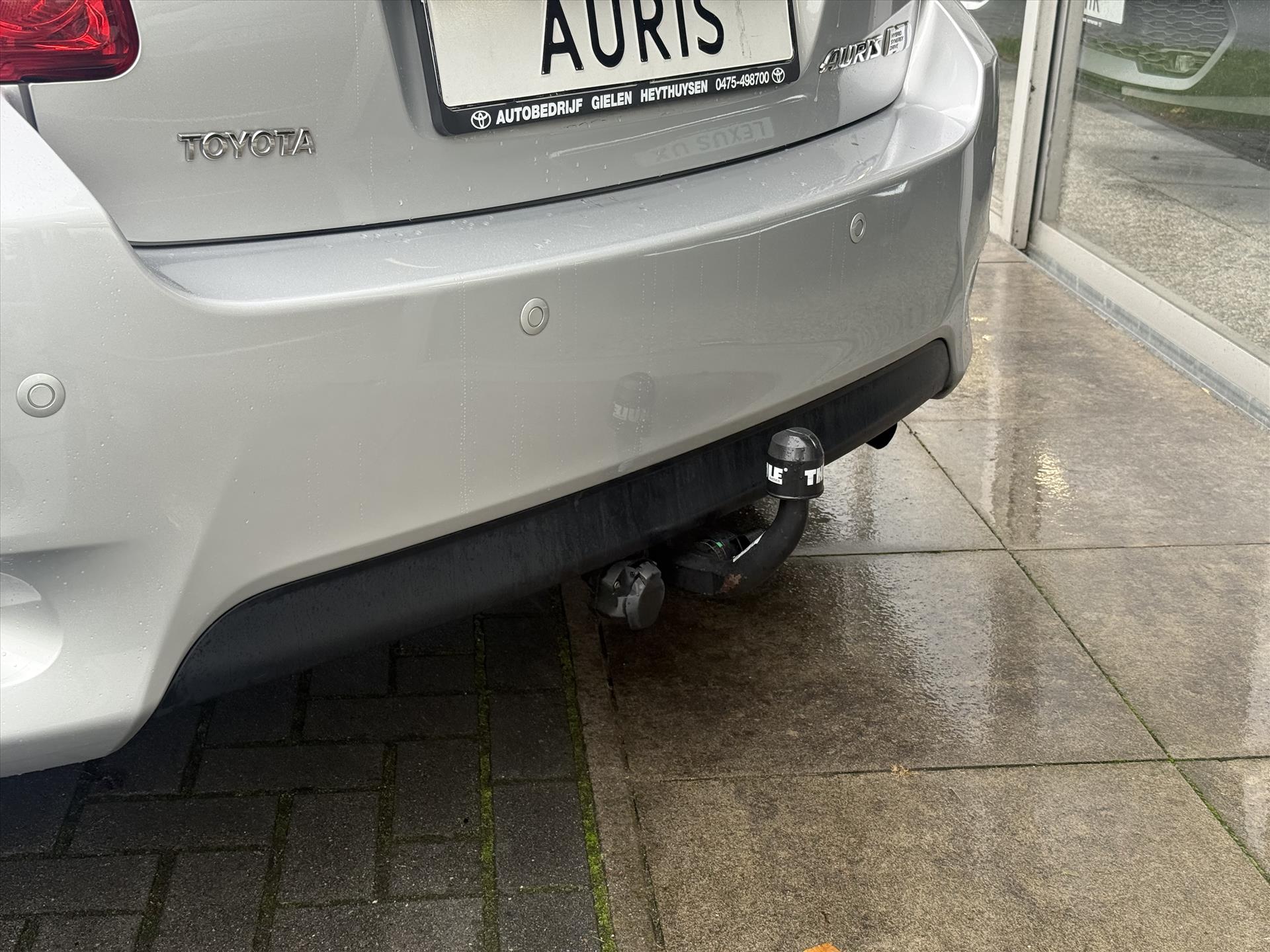 Toyota Auris 1.8 Full Hybrid Executive | Eerste eigenaar, Trekhaak, Navigatie, Keyless, 17 inch, Camera, Cruise control, Nieuw geleverd & ond 48610627-3.jpg | Autobedrijf Gielen