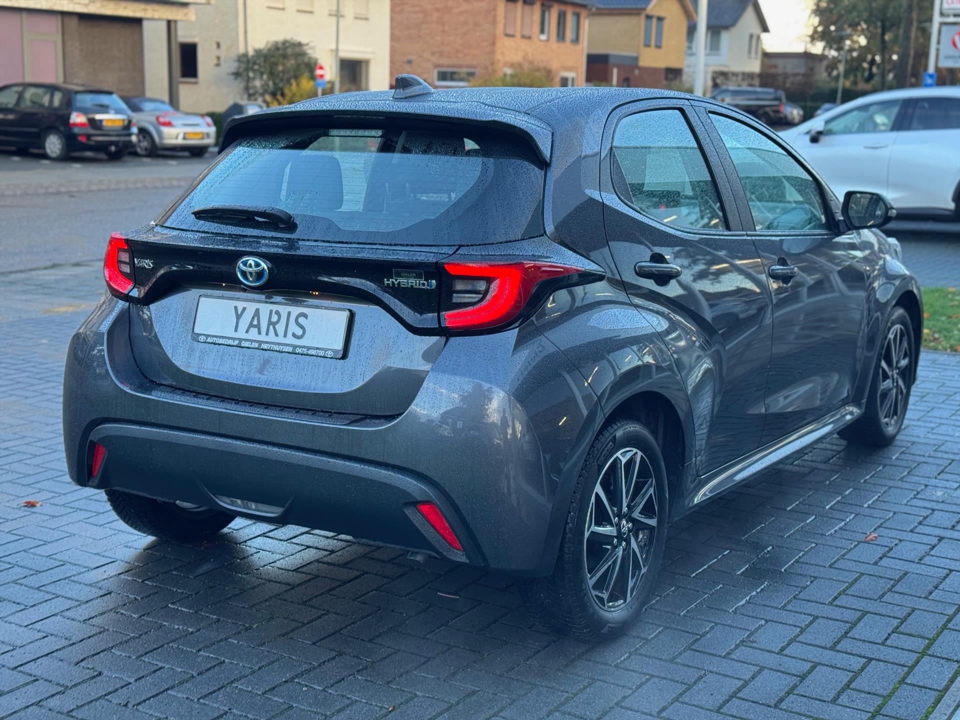 Toyota Yaris 1.5 Hybrid Dynamic | 16 inch, LED, Apple CarPlay/Android Auto, Parkeercamera, Adaptive cruise control 48673469-4.jpg | Autobedrijf Gielen
