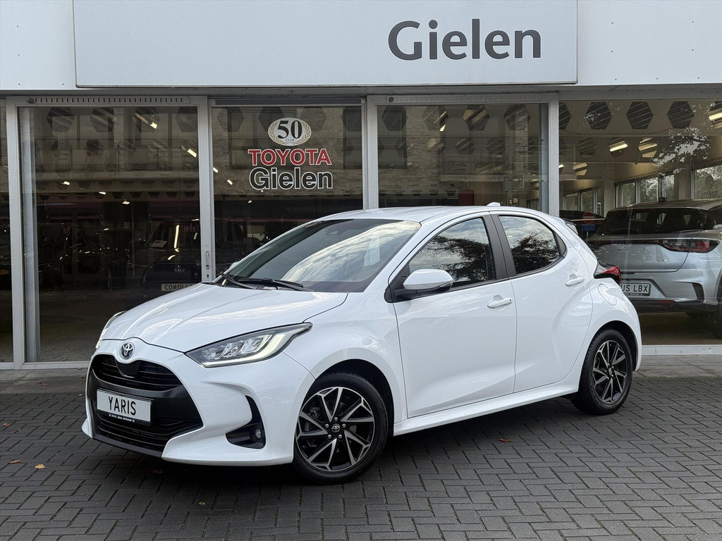 Toyota Yaris 1.5 Hybrid Dynamic Plus | Stoelverwarming, 16 inch, LED, Apple CarPlay/Android Auto, Parkeercamera, Keyless 48673478-0.jpg | Autobedrijf Gielen