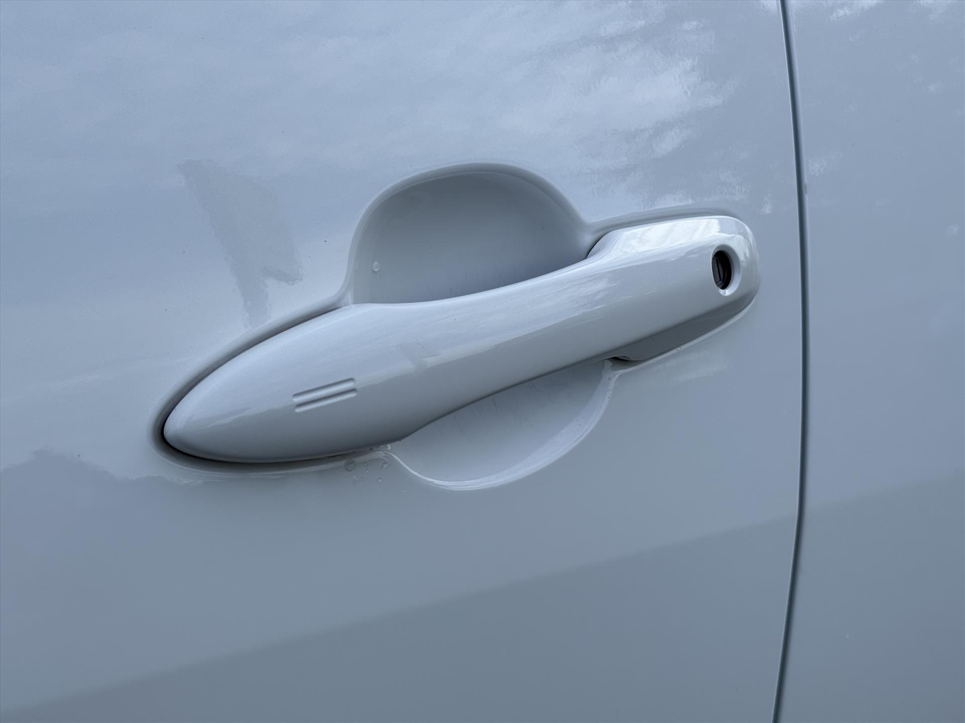 Toyota Yaris 1.5 Hybrid Dynamic Plus | Stoelverwarming, 16 inch, LED, Apple CarPlay/Android Auto, Parkeercamera, Keyless 48673478-2.jpg | Autobedrijf Gielen