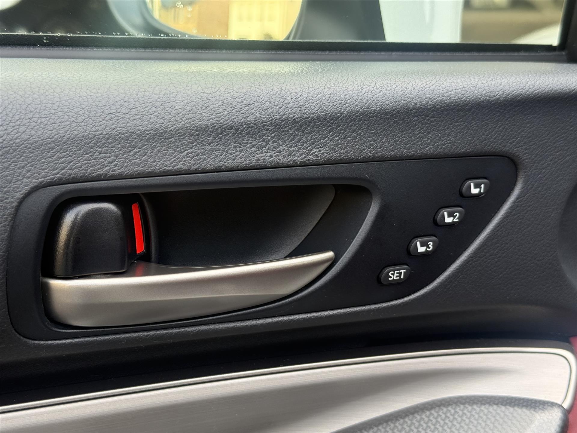 Lexus RC 300h F Sport Line | Schuifdak, Parkeersensoren, Stoelventilatie + verwarming, Leer, Dodehoekherkenning, Navigatie 48721420-17.jpg | Autobedrijf Gielen