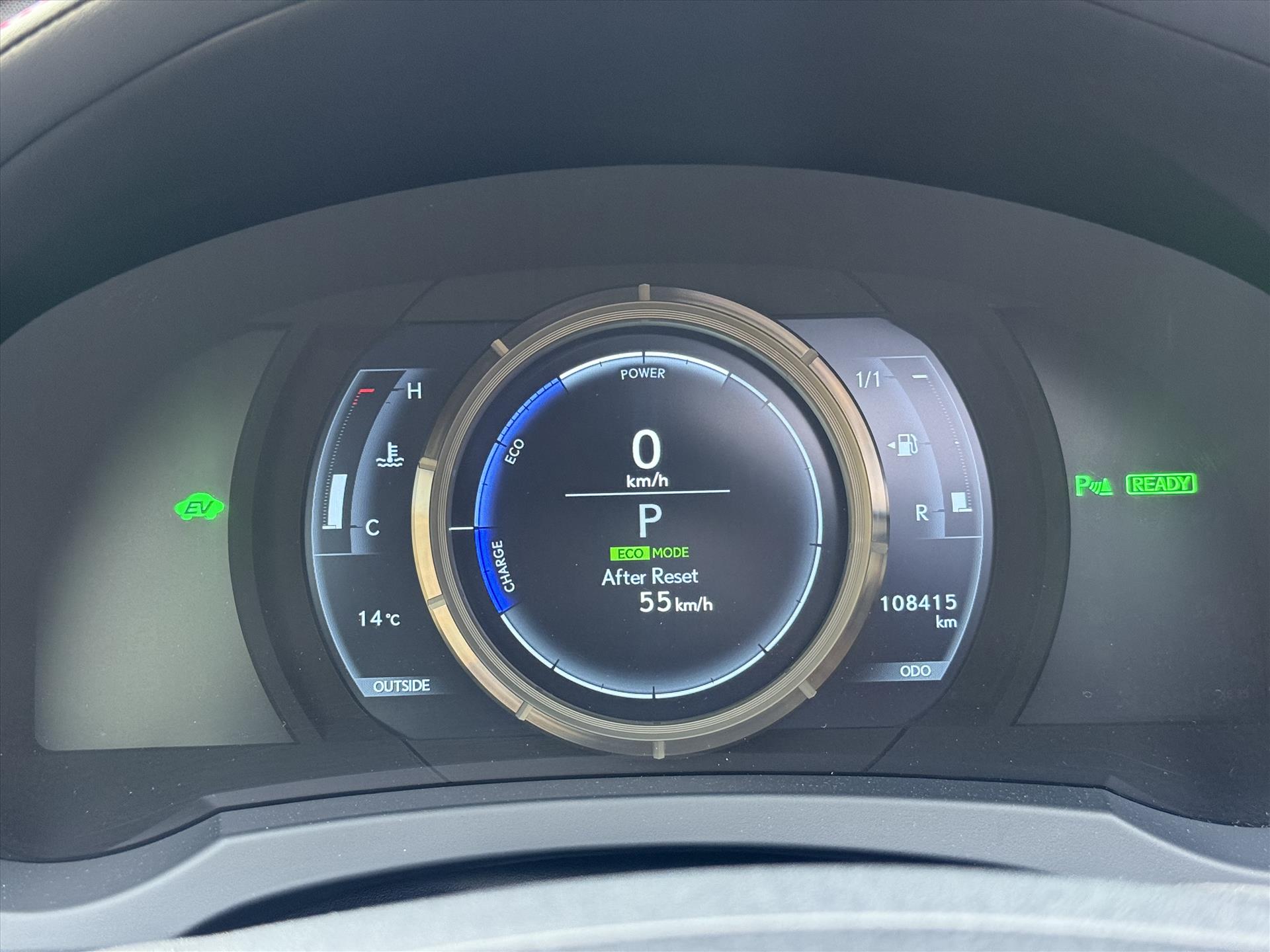 Lexus RC 300h F Sport Line | Schuifdak, Parkeersensoren, Stoelventilatie + verwarming, Leer, Dodehoekherkenning, Navigatie 48721420-21.jpg | Autobedrijf Gielen