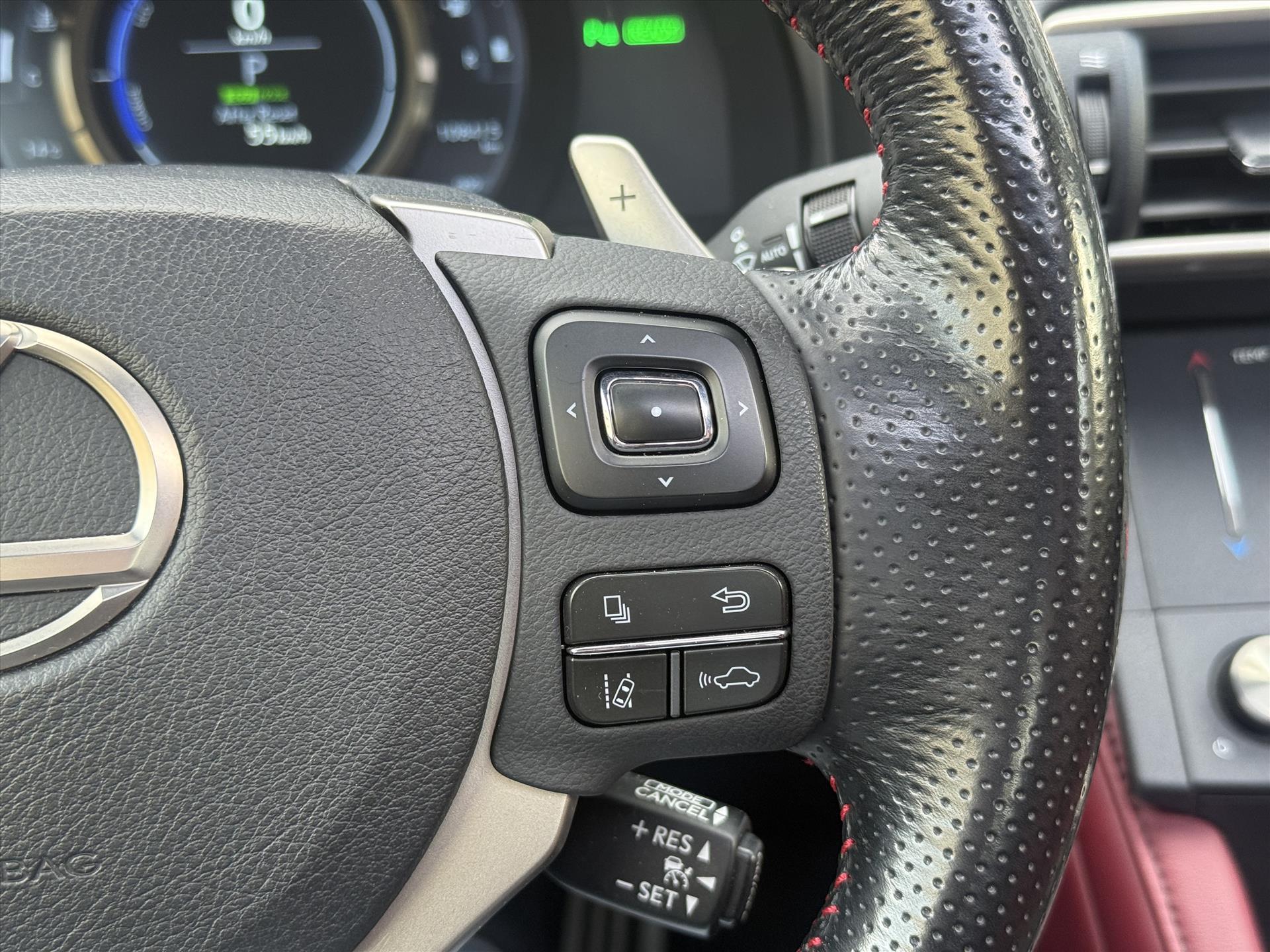 Lexus RC 300h F Sport Line | Schuifdak, Parkeersensoren, Stoelventilatie + verwarming, Leer, Dodehoekherkenning, Navigatie 48721420-25.jpg | Autobedrijf Gielen