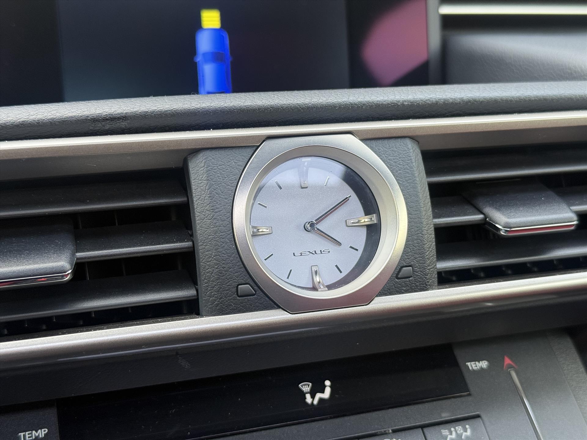 Lexus RC 300h F Sport Line | Schuifdak, Parkeersensoren, Stoelventilatie + verwarming, Leer, Dodehoekherkenning, Navigatie 48721420-33.jpg | Autobedrijf Gielen