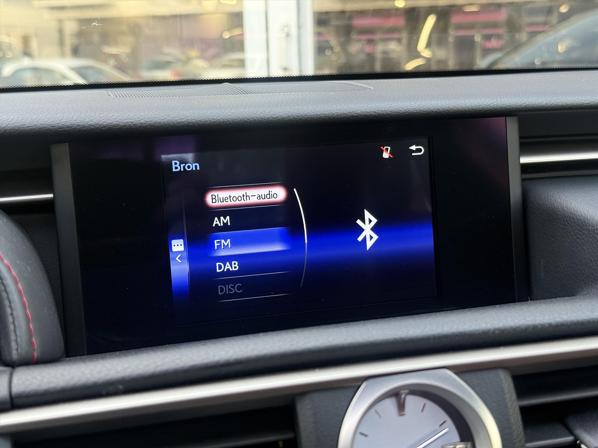 Lexus RC 300h F Sport Line | Schuifdak, Parkeersensoren, Stoelventilatie + verwarming, Leer, Dodehoekherkenning, Navigatie 48721420-36.jpg | Autobedrijf Gielen