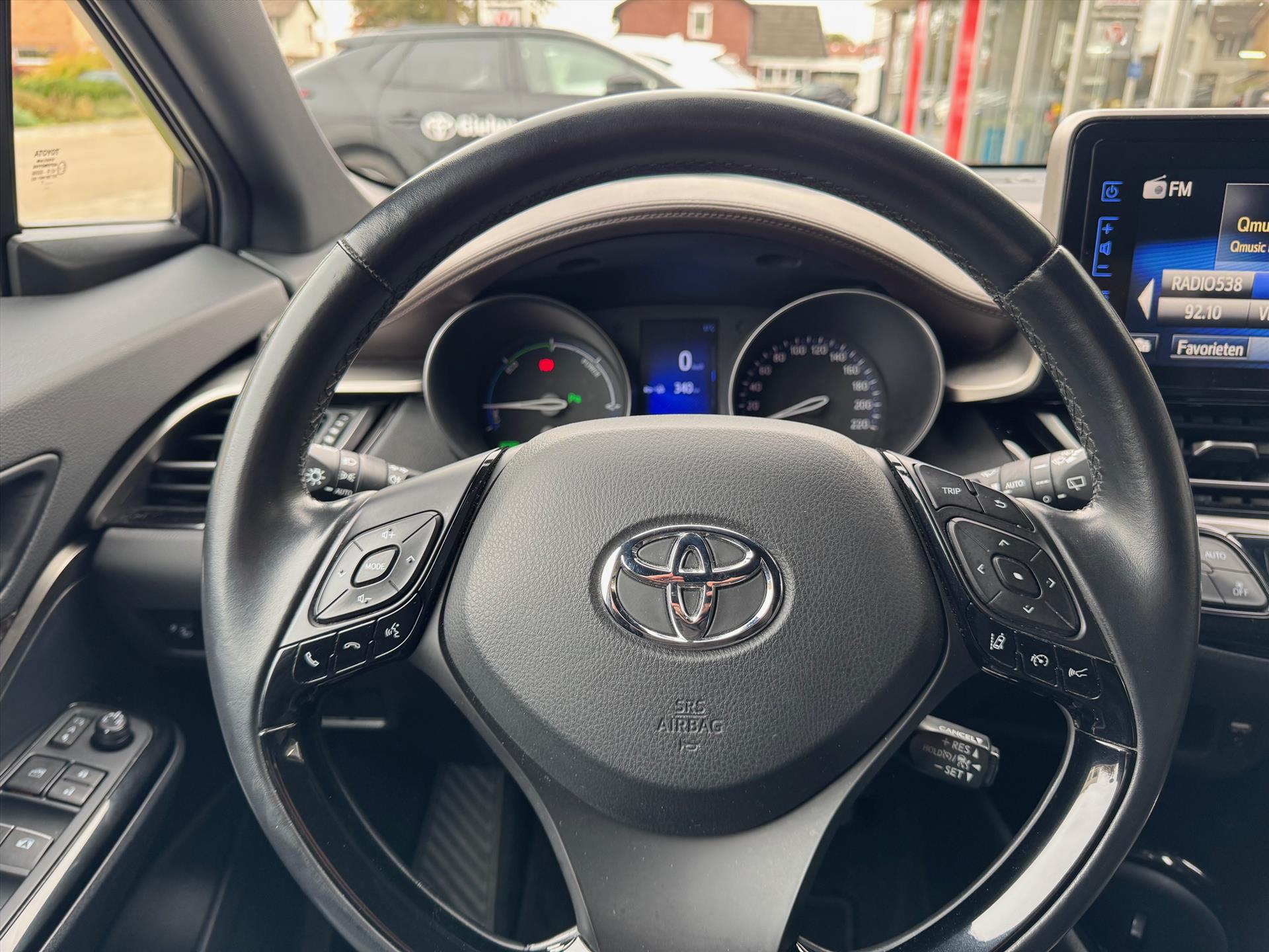 Toyota C-HR 1.8 Hybrid Executive | Stoelverwarming, Navigatie, Keyless, Leer/Stof, 18 Inch 48721902-18.jpg | Autobedrijf Gielen