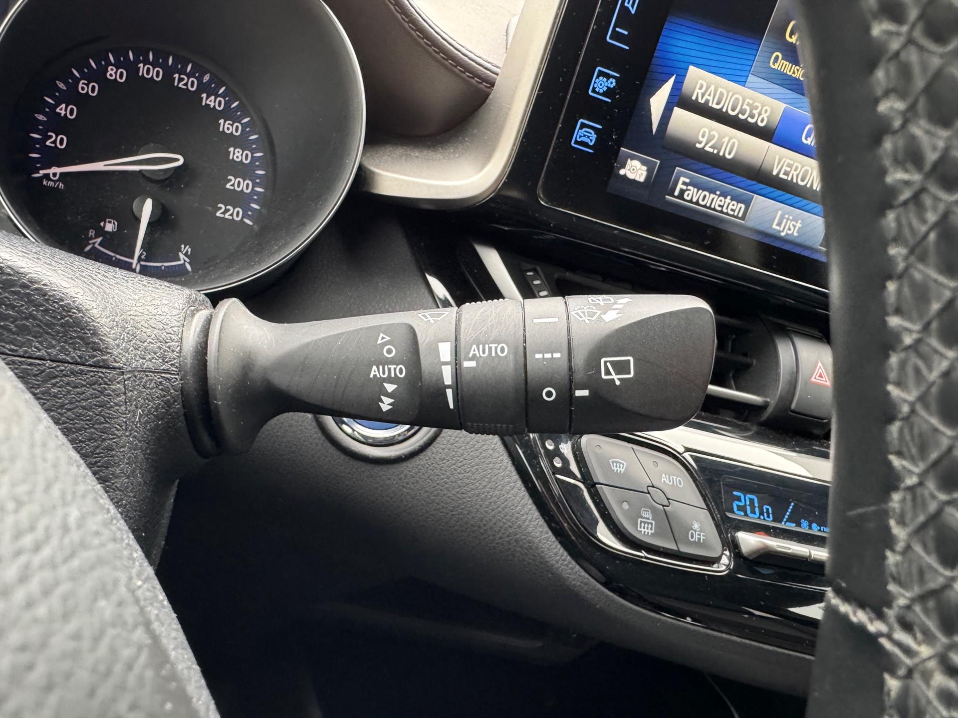 Toyota C-HR 1.8 Hybrid Executive | Stoelverwarming, Navigatie, Keyless, Leer/Stof, 18 Inch 48721902-24.jpg | Autobedrijf Gielen