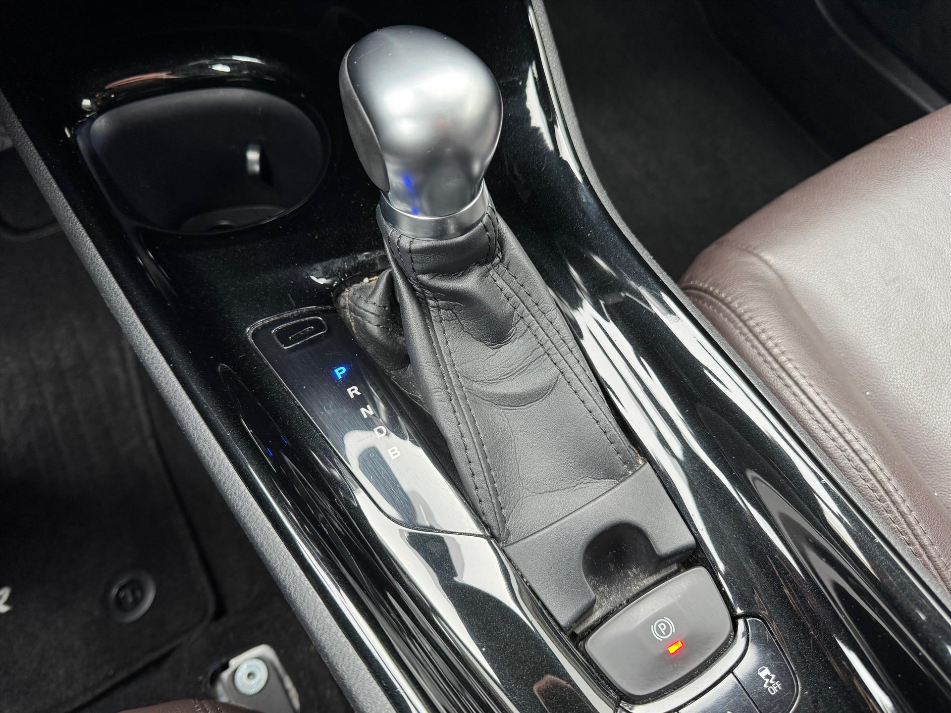 Toyota C-HR 1.8 Hybrid Executive | Stoelverwarming, Navigatie, Keyless, Leer/Stof, 18 Inch 48721902-32.jpg | Autobedrijf Gielen