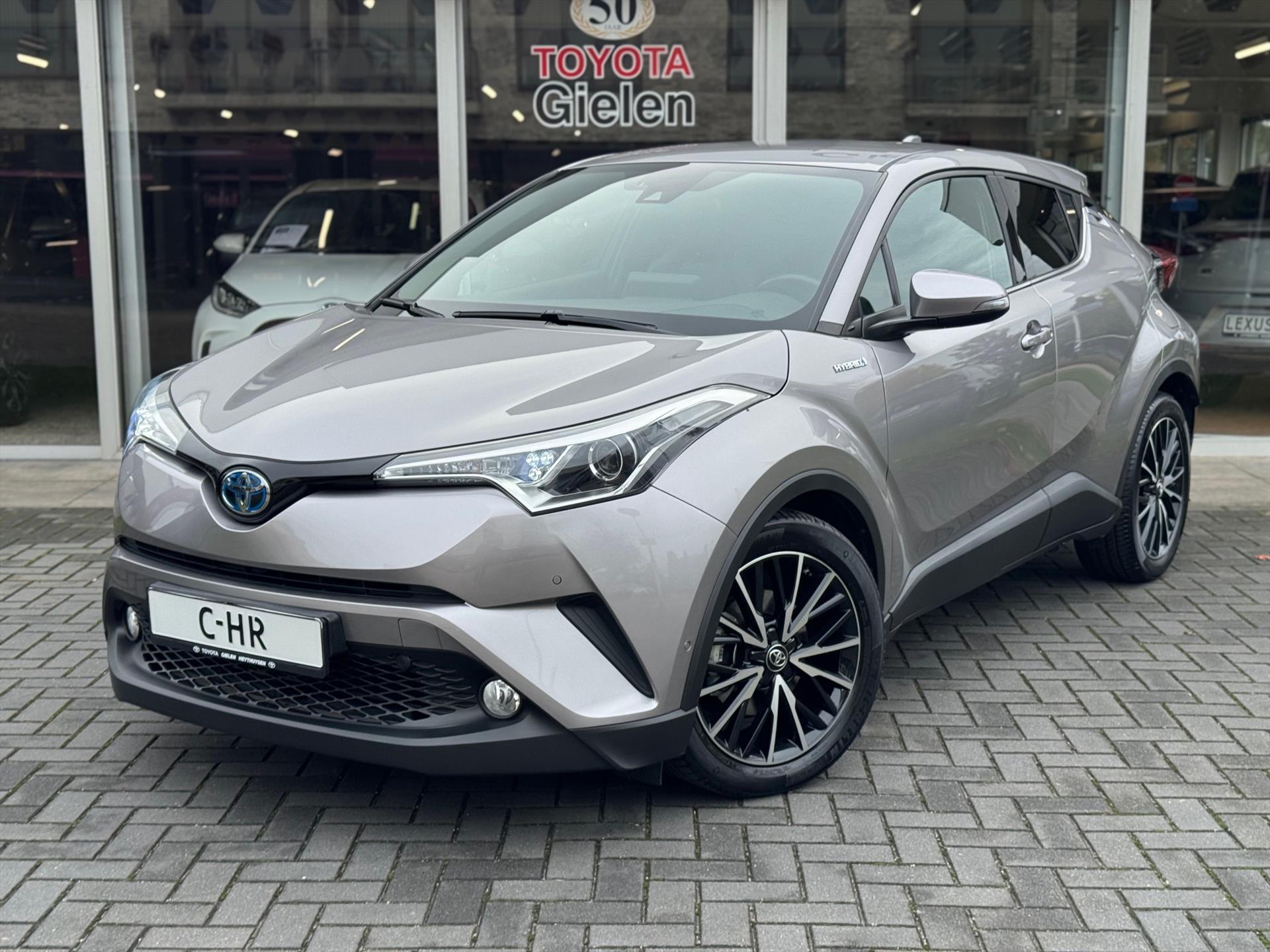 Toyota C-HR 1.8 Hybrid Executive | Stoelverwarming, Navigatie, Keyless, Leer/Stof, 18 Inch 48721902-35.jpg | Autobedrijf Gielen