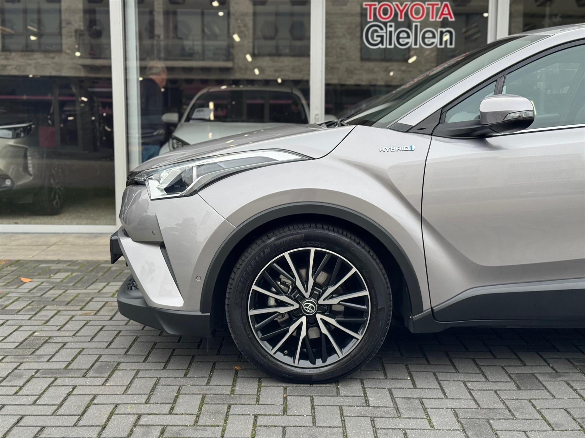 Toyota C-HR 1.8 Hybrid Executive | Stoelverwarming, Navigatie, Keyless, Leer/Stof, 18 Inch 48721902-9.jpg | Autobedrijf Gielen