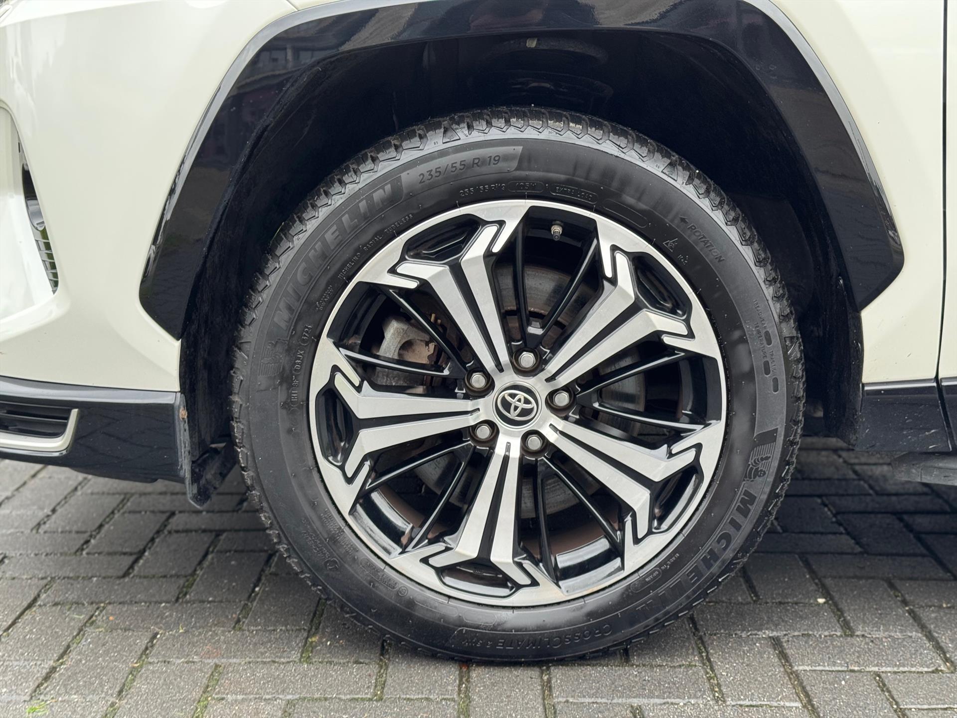 Toyota RAV4 2.5 Plug-in Hybrid AWD Bi-Tone Plus | Trekhaak, Head up display, JBL, Leer, Geheugenfunctie, 360 camera, Stoel+stuurverwarming, 48722757-10.jpg | Autobedrijf Gielen