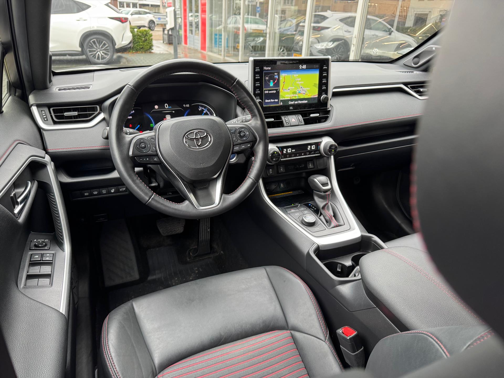 Toyota RAV4 2.5 Plug-in Hybrid AWD Bi-Tone Plus | Trekhaak, Head up display, JBL, Leer, Geheugenfunctie, 360 camera, Stoel+stuurverwarming, 48722757-14.jpg | Autobedrijf Gielen