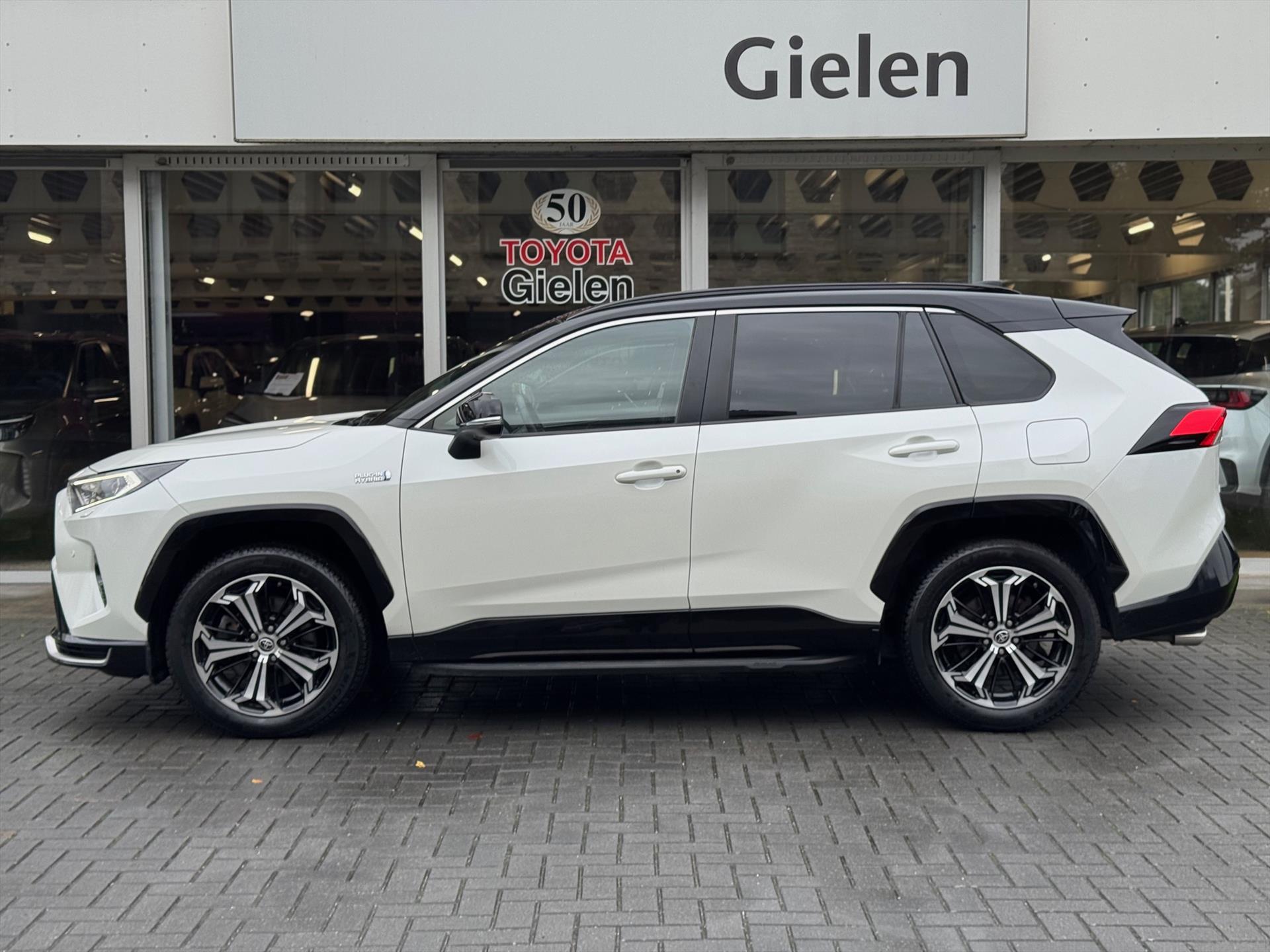 Toyota RAV4 2.5 Plug-in Hybrid AWD Bi-Tone Plus | Trekhaak, Head up display, JBL, Leer, Geheugenfunctie, 360 camera, Stoel+stuurverwarming, 48722757-2.jpg | Autobedrijf Gielen