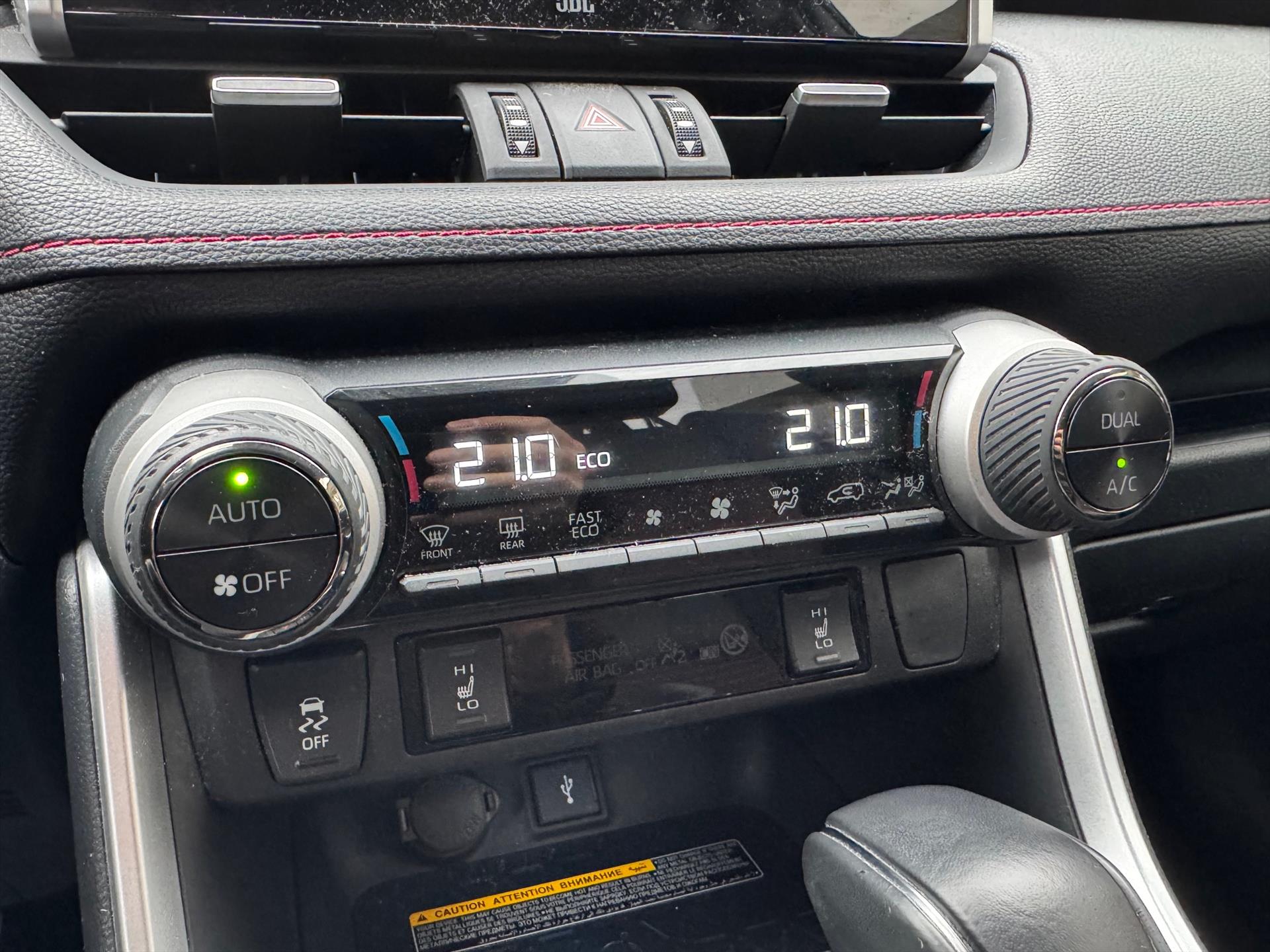 Toyota RAV4 2.5 Plug-in Hybrid AWD Bi-Tone Plus | Trekhaak, Head up display, JBL, Leer, Geheugenfunctie, 360 camera, Stoel+stuurverwarming, 48722757-31.jpg | Autobedrijf Gielen