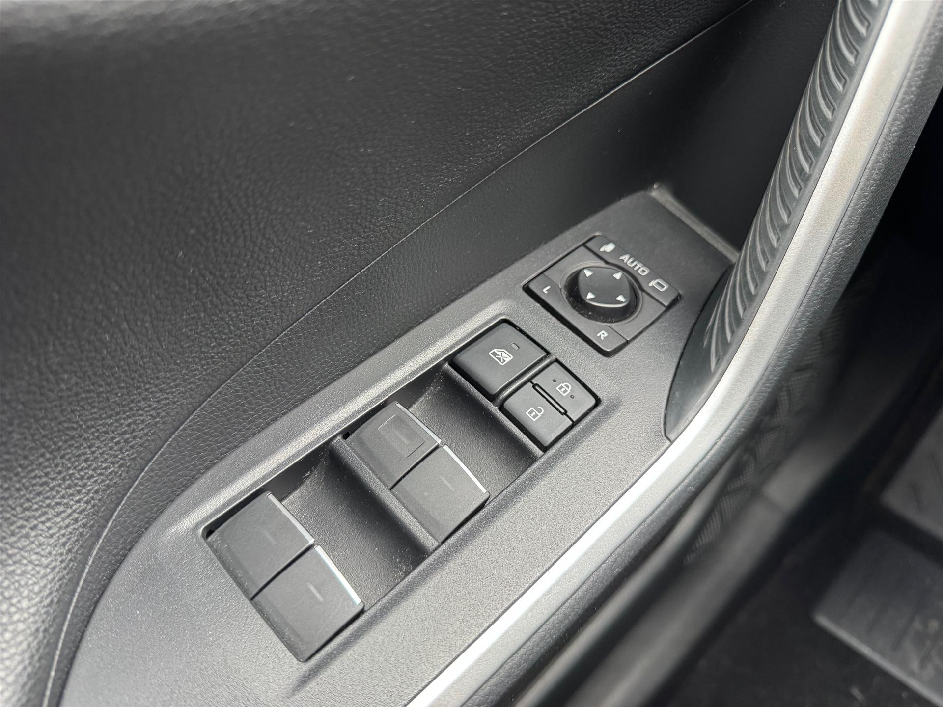 Toyota RAV4 2.5 Plug-in Hybrid AWD Bi-Tone Plus | Trekhaak, Head up display, JBL, Leer, Geheugenfunctie, 360 camera, Stoel+stuurverwarming, 48722757-35.jpg | Autobedrijf Gielen