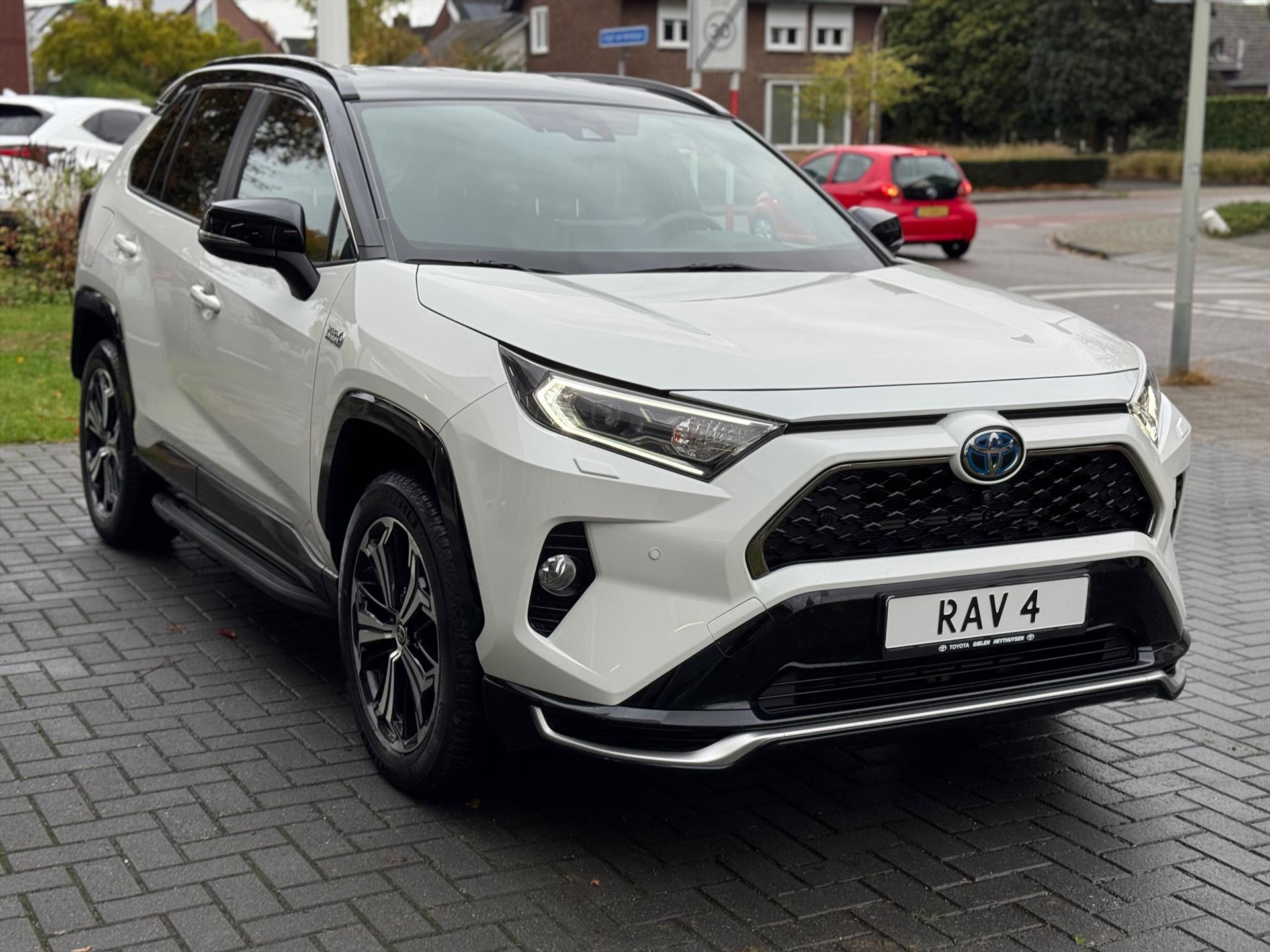 Toyota RAV4 2.5 Plug-in Hybrid AWD Bi-Tone Plus | Trekhaak, Head up display, JBL, Leer, Geheugenfunctie, 360 camera, Stoel+stuurverwarming, 48722757-5.jpg | Autobedrijf Gielen