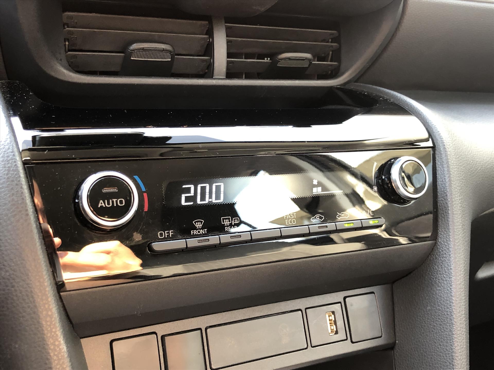 Toyota Yaris Cross 1.5 Hybrid Active | Apple CarPlay/Android auto, LED, Parkeercamera, Adaptive cruise control, Climate control 48728265-14.jpg | Autobedrijf Gielen