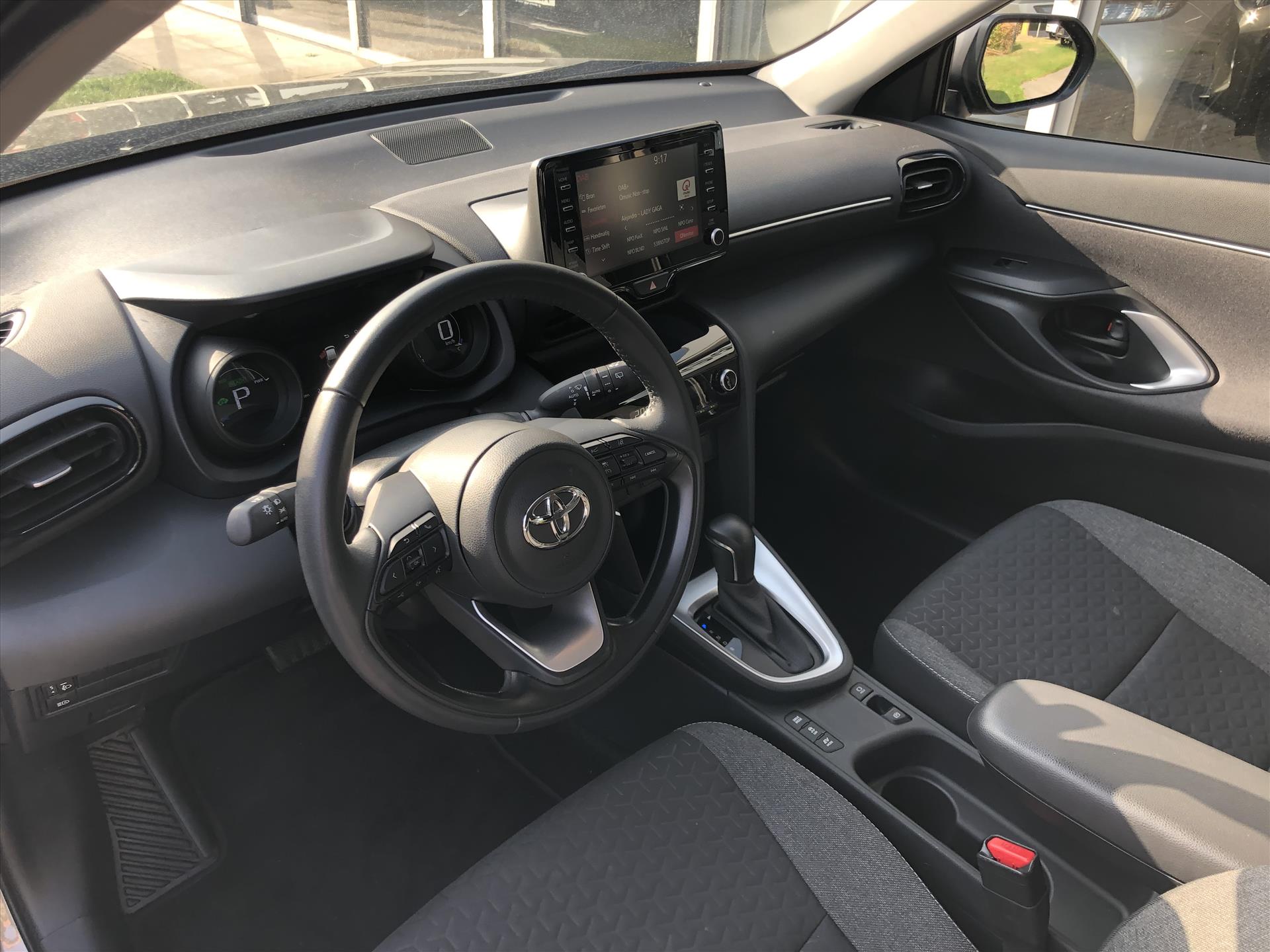 Toyota Yaris Cross 1.5 Hybrid Active | Apple CarPlay/Android auto, LED, Parkeercamera, Adaptive cruise control, Climate control 48728265-5.jpg | Autobedrijf Gielen