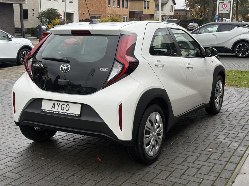 Toyota Aygo X 1.0 VVT-i MT Play | Apple CarPlay/Android auto, Parkeercamera, Adaptive cruise control, Weinig KM 48728539-1.jpg | Autobedrijf Gielen