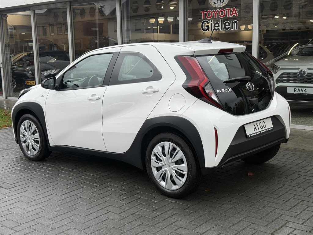 Toyota Aygo X 1.0 VVT-i MT Play | Apple CarPlay/Android auto, Parkeercamera, Adaptive cruise control, Weinig KM 48728539-3.jpg | Autobedrijf Gielen