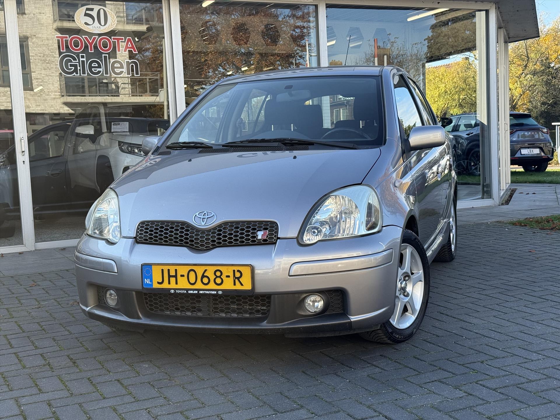 Toyota Yaris 1.5 VVTI 5DR T SPORT | Airconditioning, Lichtmetalen velgen, Centrale deurvergrendeling, Elektrische ramen 48827109-1.jpg | Autobedrijf Gielen