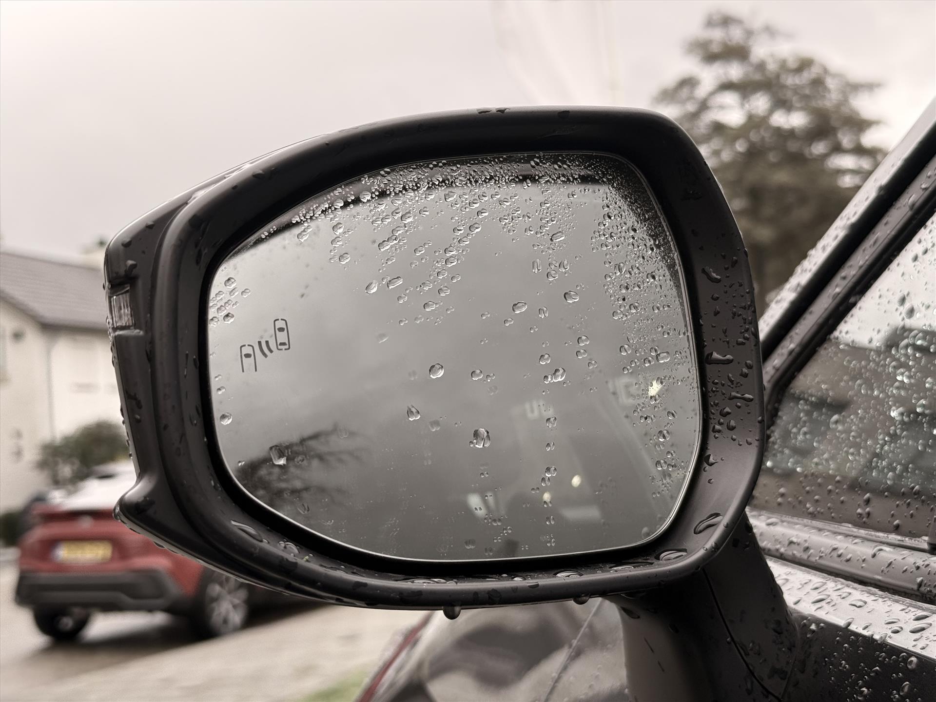 Toyota C-HR 1.8 Hybrid Active | Dodehoekdetectie, Apple carplay/Android auto, Camera, Adaptive cruise control, Climate control 48878704-2.jpg | Autobedrijf Gielen