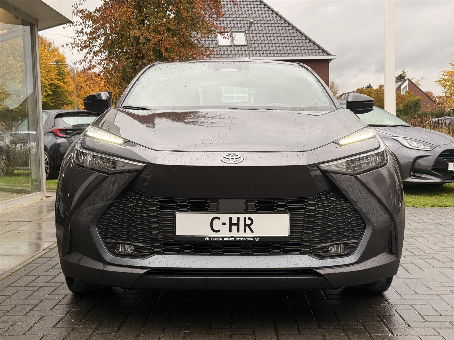 Toyota C-HR 1.8 Hybrid Active | Dodehoekdetectie, Apple carplay/Android auto, Camera, Adaptive cruise control, Climate control 48880252-4.jpg | Autobedrijf Gielen