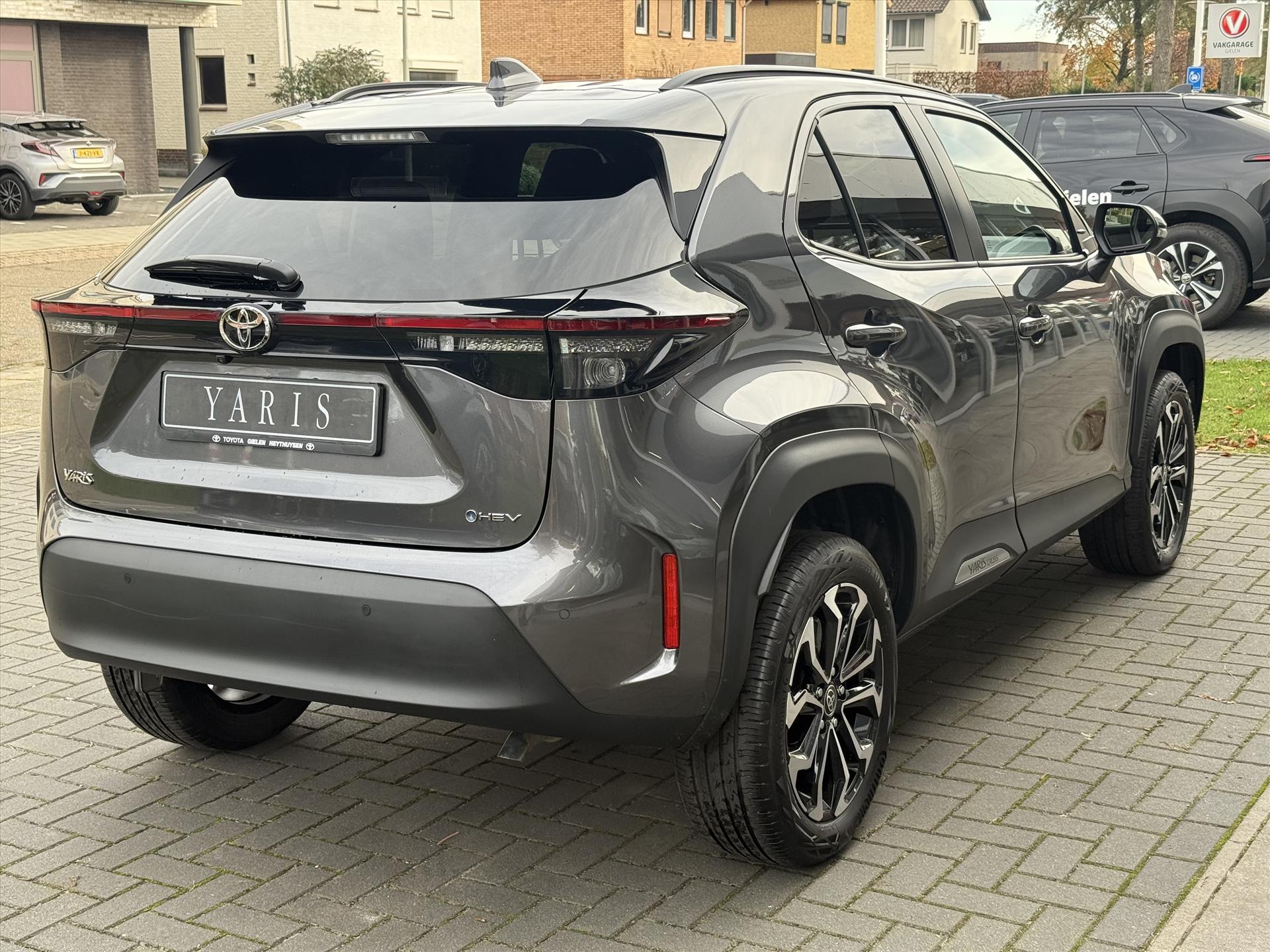 Toyota Yaris Cross 1.5 Hybrid First Edition Plus | Parkeersensoren, Stoel + Stuurverwarming, 17 inch, Privacy Glass 48880473-3.jpg | Autobedrijf Gielen