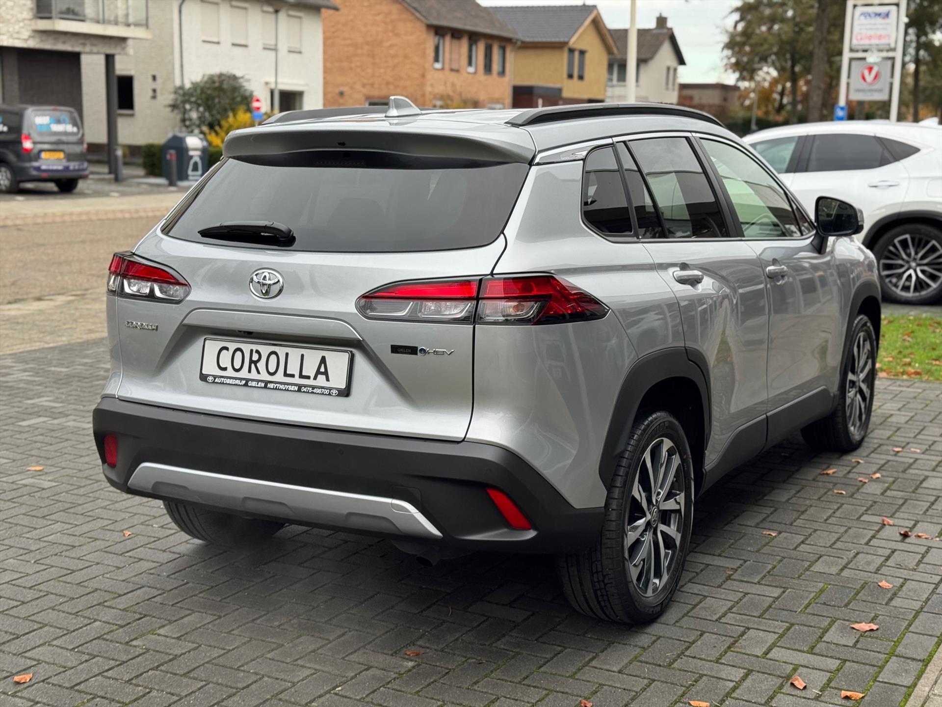 Toyota Corolla Cross 1.8 Hybrid Style | Dodehoekdetectie, Elektrische achterklep, Stoel + stuurverwarming, 18 inch, Apple carplay/Android auto 48910176-4.jpg | Autobedrijf Gielen