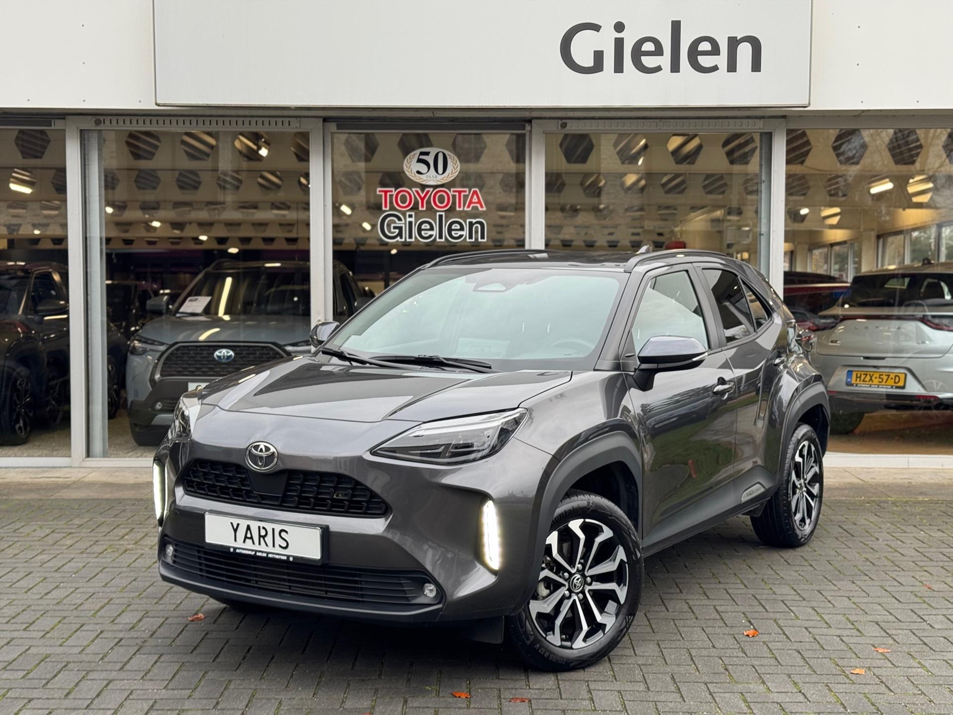 Toyota Yaris Cross 1.5 Hybrid First Edition | Eerste eigenaar, Smart connect, Keyless, 17 inch, Privacy glass, Startknop 49018247-0.jpg | Autobedrijf Gielen