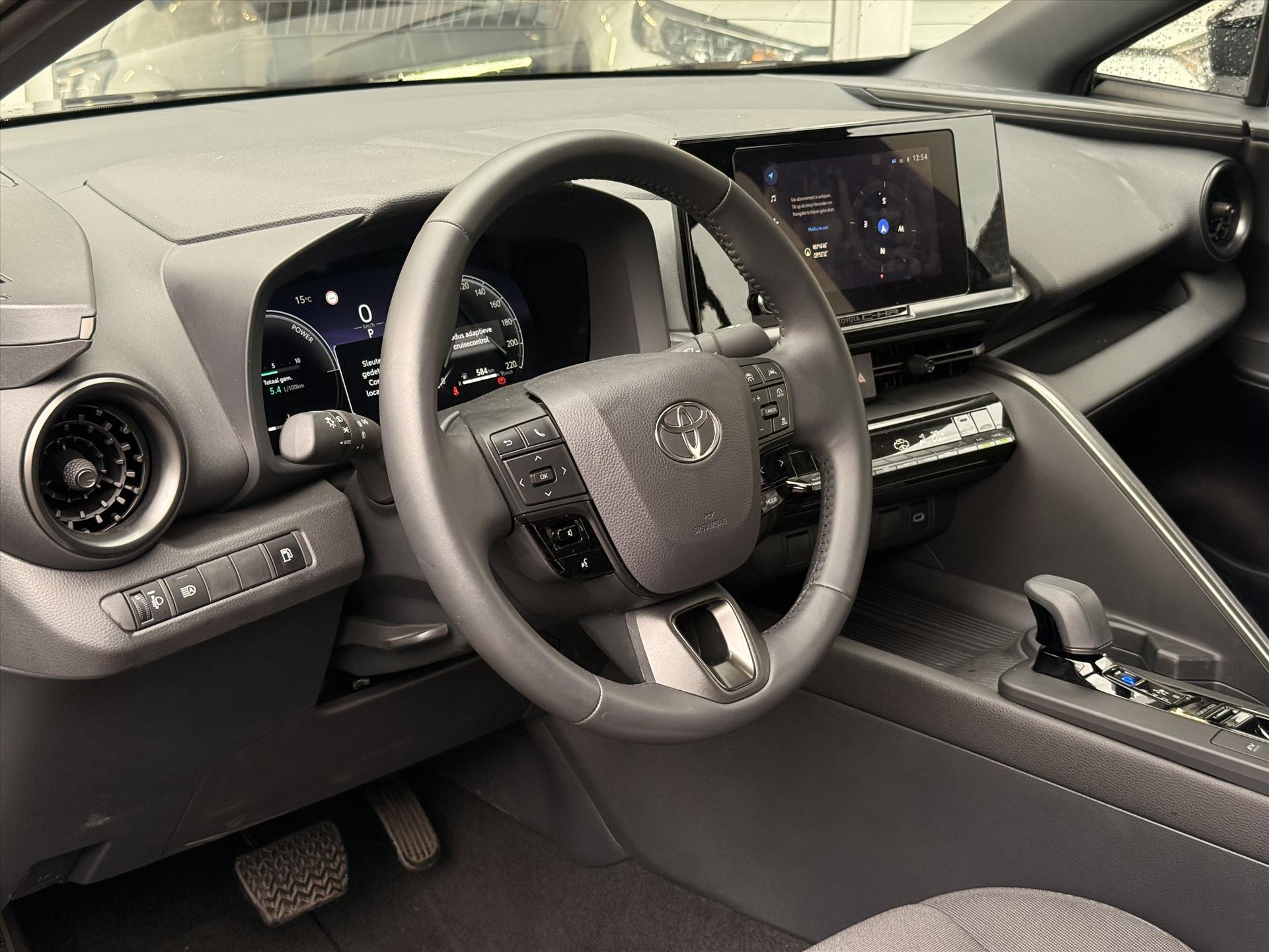 Toyota C-HR 1.8 Hybrid Active | Dodehoekdetectie, Apple carplay/Android auto, Camera, Adaptive cruise control, Climate control 49020534-2.jpg | Autobedrijf Gielen