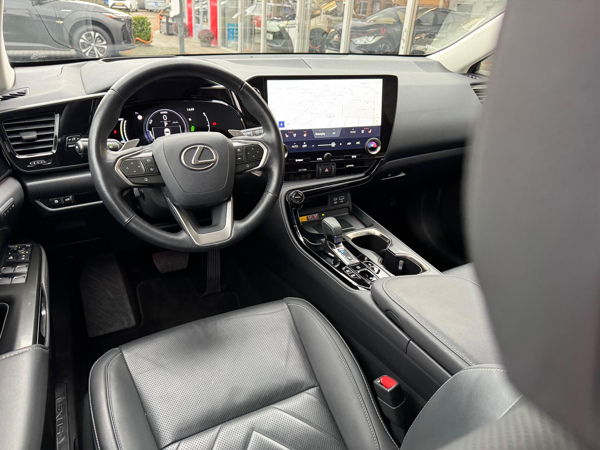 Lexus NX 450h+ AWD Executive Line | Head up display, Geheugenfunctie, Stoelventilatie, 360 Camera, Groot scherm, Dodehoekherkenning 49041274-3.jpg | Autobedrijf Gielen