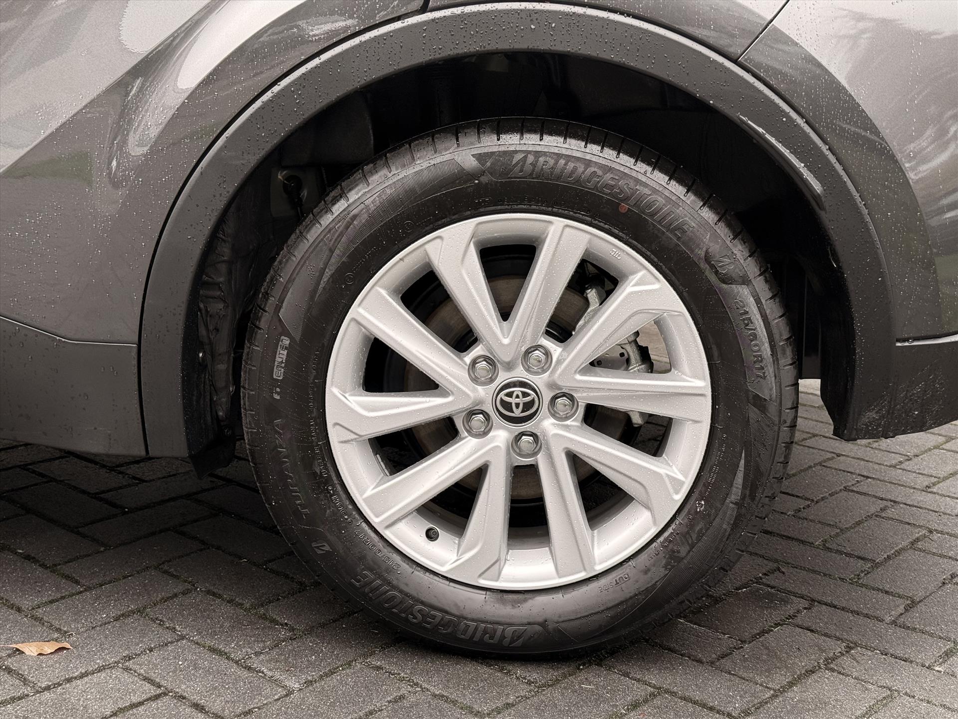 Toyota C-HR 1.8 Hybrid Active | Dodehoekdetectie, Apple carplay/Android auto, Camera, Adaptive cruise control, Climate control 49136134-3.jpg | Autobedrijf Gielen