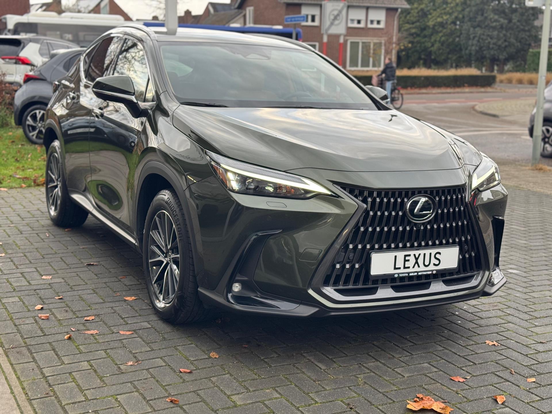 Lexus NX 450h+ AWD Executive Line | Head up display, Stoelventilatie, Geheugenfunctie, 360 Camera, 18 inch, Dodehoekherkenning 49149918-4.jpg | Autobedrijf Gielen