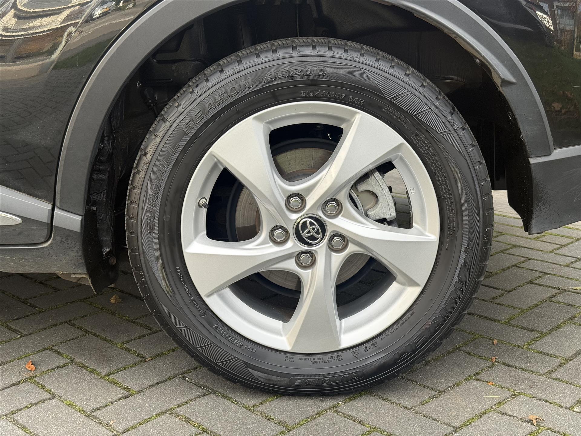 Toyota C-HR 1.8 Hybrid Dynamic | Navigatie, Dodehoekherkenning, Parkeersensoren, Stoelverwarming, Chroom pakket! 49197178-4.jpg | Autobedrijf Gielen