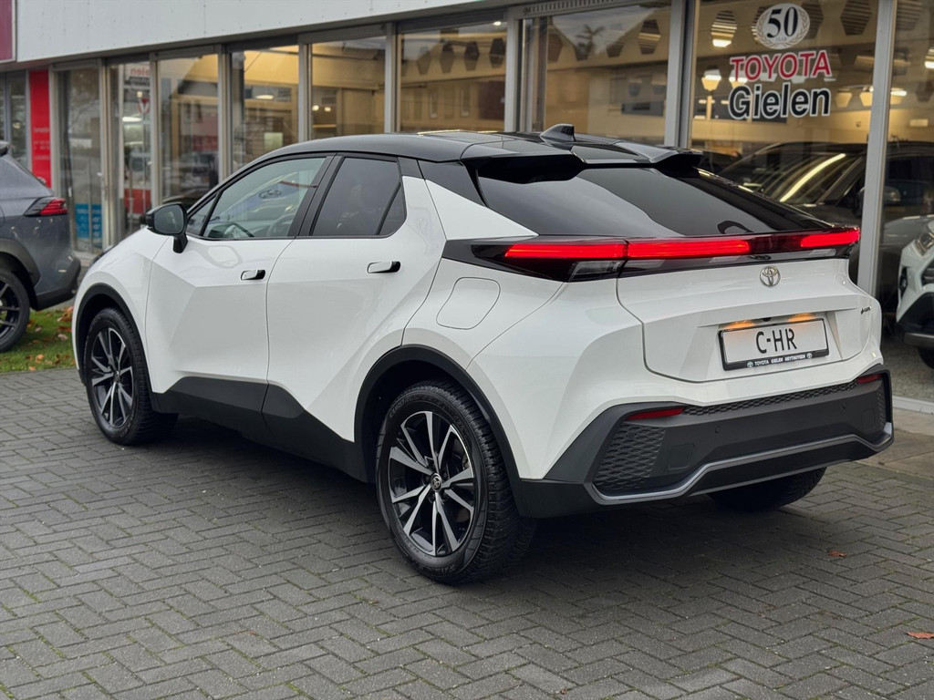 Toyota C-HR 2.0 Plug-in Hybrid 223pk Dynamic Bi-Tone | 18 inch, Stoel + Stuurverwarming, Groot scherm, Parkeersensoren, Dodehoekherkenning 49255022-3.jpg | Autobedrijf Gielen