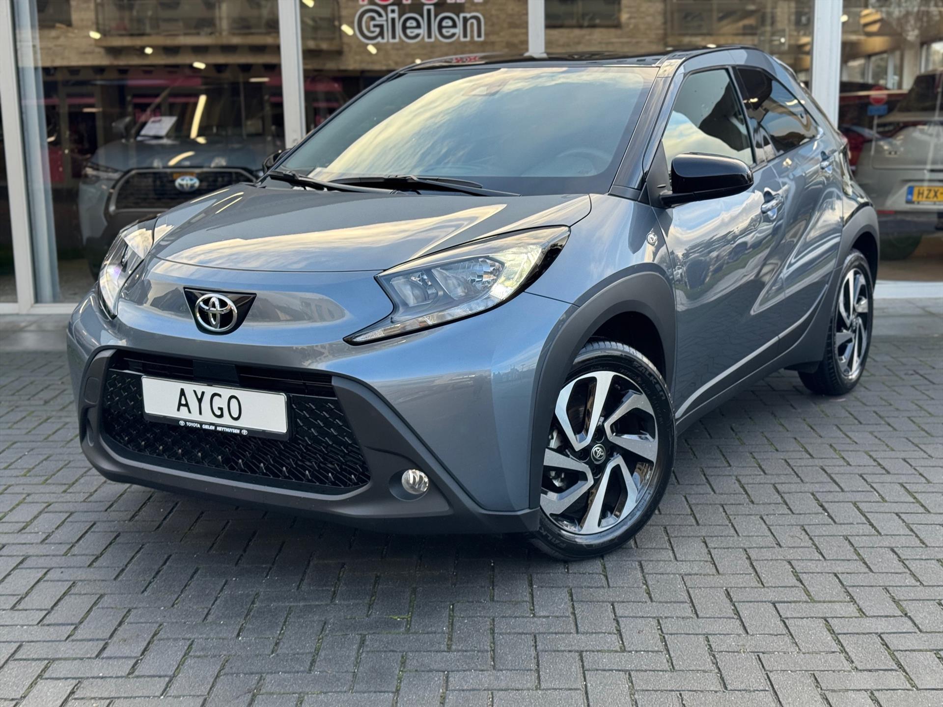Toyota Aygo X 1.0 VVT-i MT Pulse Bi-tone | Celestite grey, 17 inch, Privacy glass, Apple CarPlay/Android auto, Airconditioning, Parkeercamera 49376405-3.jpg | Autobedrijf Gielen