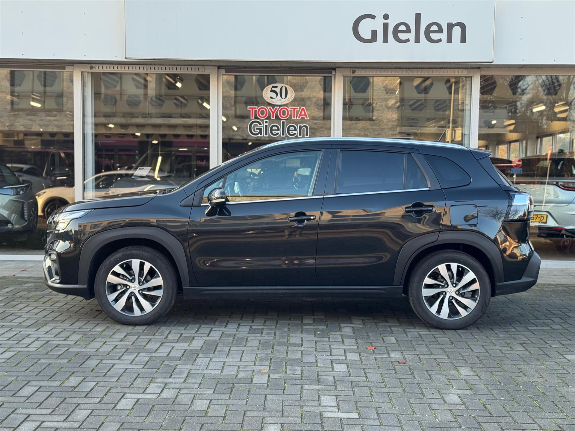 Suzuki S-Cross 1.5 Hybrid Automaat Style | Panoramadak, 360 Camera, Dodehoekherkenning, Parkeersensoren, Stoelverwarming, Keyless 49405789-1.jpg | Autobedrijf Gielen