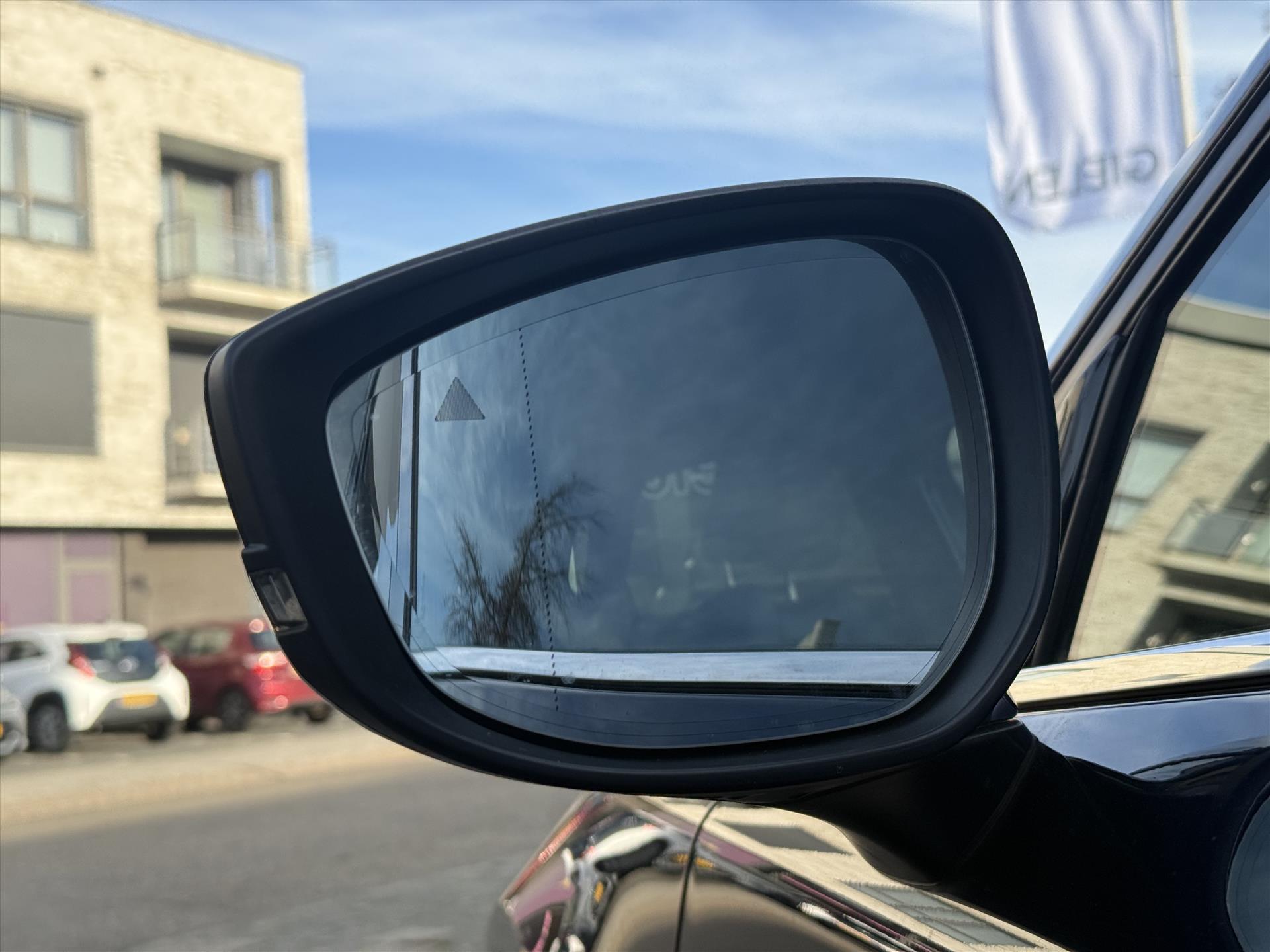 Mazda CX-30 Skyactiv-X 180pk Automaat Luxury | Eerste eigenaar, Trekhaak, Bose, 360 Camera, Leer, Dodehoekherkenning, Stoelverwarming 49407392-3.jpg | Autobedrijf Gielen