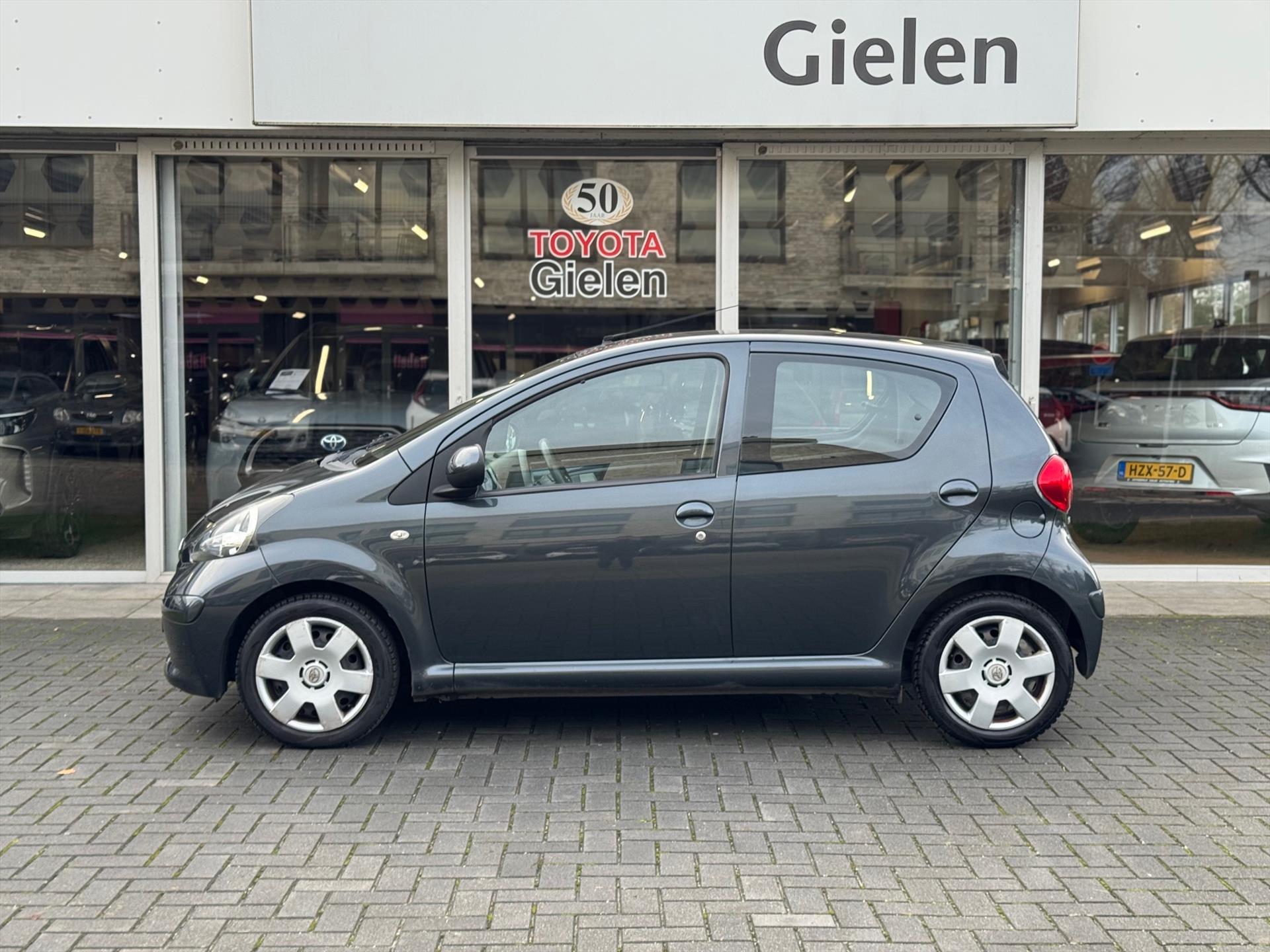 Toyota Aygo 1.0 VVT-I 5DRS Plus | Airco, Elektrisch bedienbare ramen 49444716-1.jpg | Autobedrijf Gielen