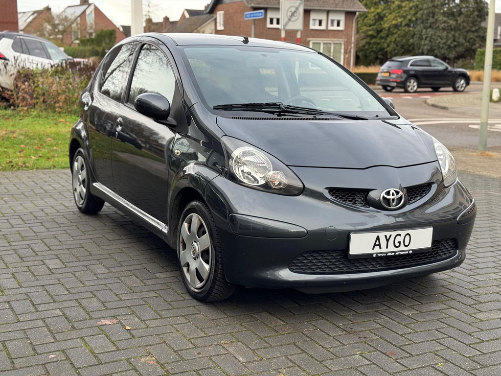 Toyota Aygo 1.0 VVT-I 5DRS Plus | Nieuwe Koppeling! Airco, Elektrisch bedienbare ramen 49444716-4.jpg | Autobedrijf Gielen