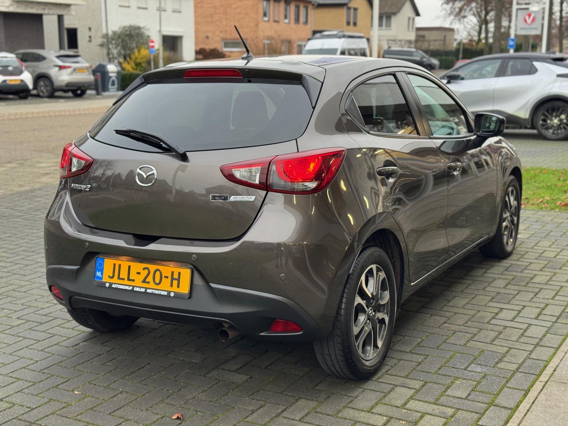 Mazda 2 1.5 SKYACTIV-G 90PK TS+ | Navigatie, Parkeersensoren, 16 inch, Climate control, Cruise control, Stoelverwarming 49756199-3.jpg | Autobedrijf Gielen