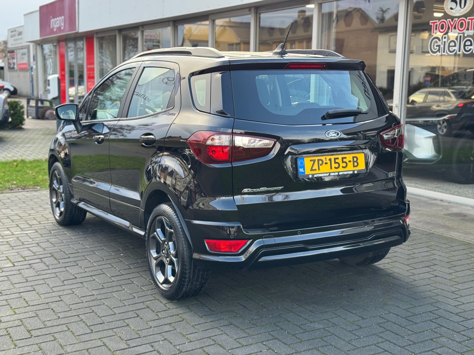 Ford EcoSport 1.0 EcoBoost 125pk ST-Line Black | Winter-pack, Apple CarPlay/Android Auto, Keyless, Parkeersensoren, Navigatie, Fijne instap! 49838123-2.jpg | Autobedrijf Gielen